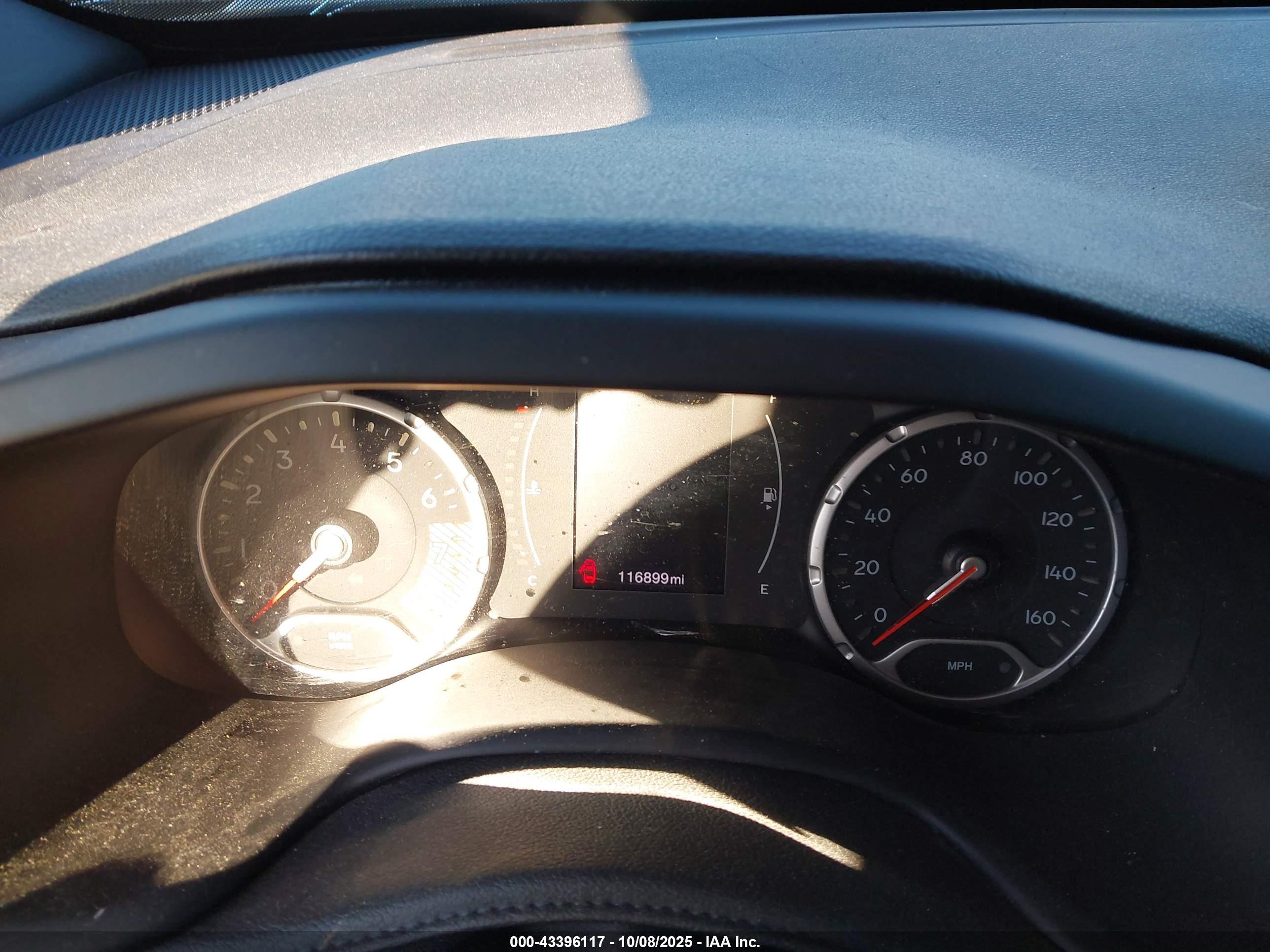 JEEP RENEGADE image 7