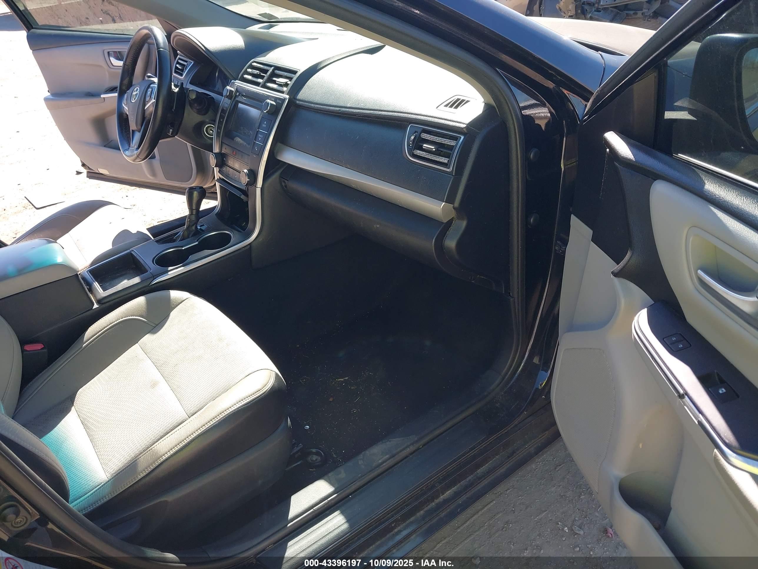 TOYOTA CAMRY image 5