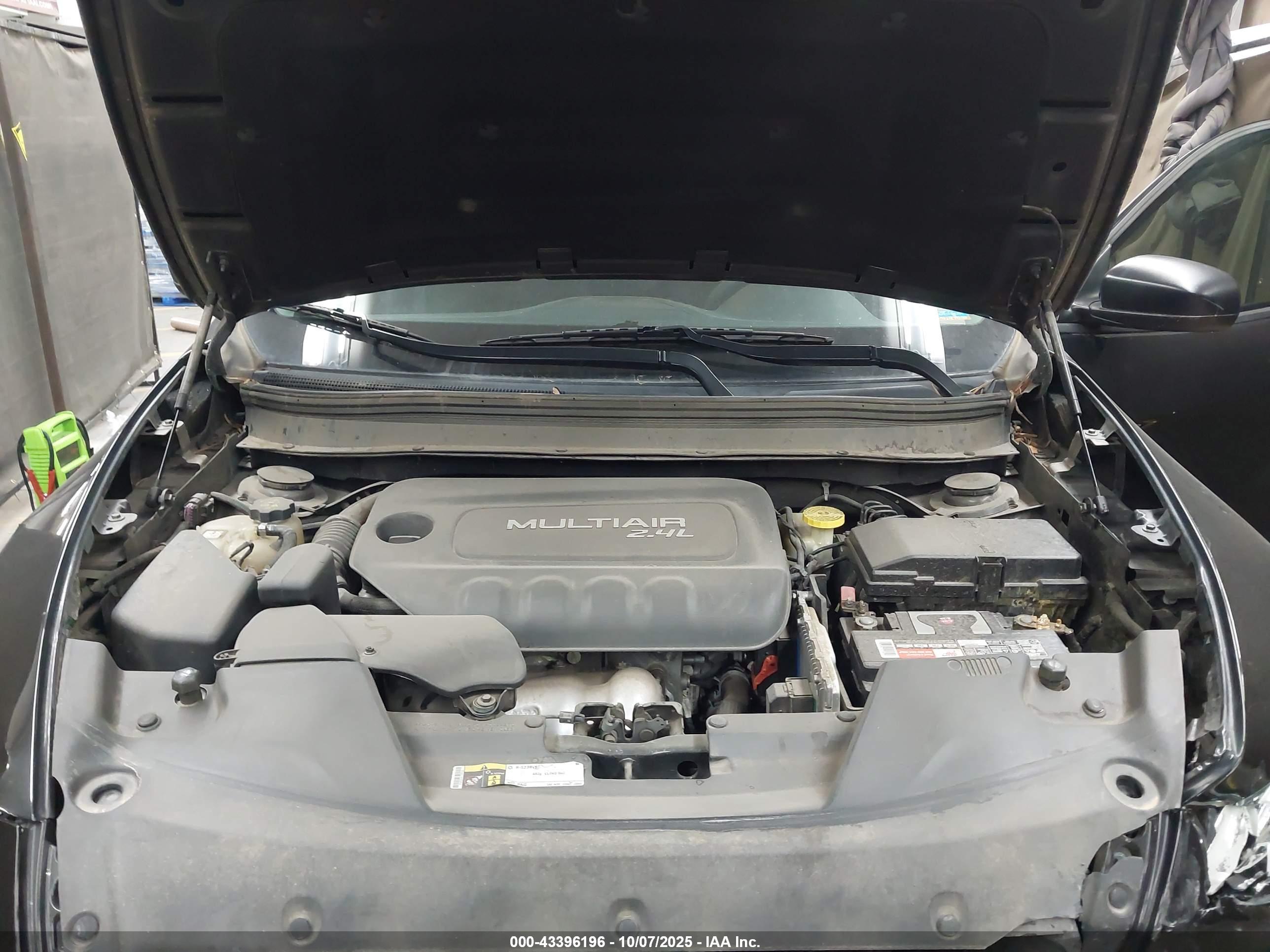 JEEP CHEROKEE image 10