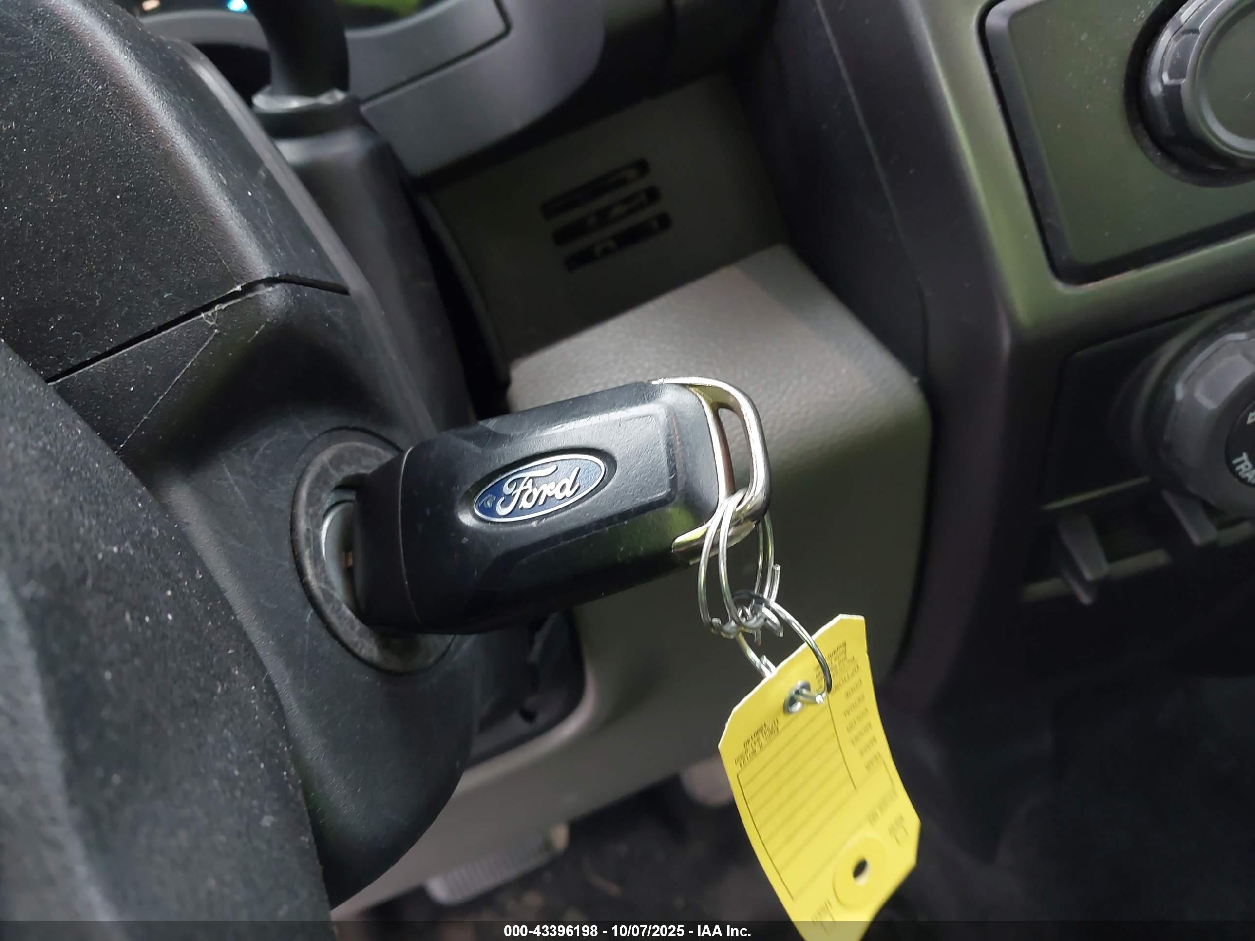 FORD F-150 image 11