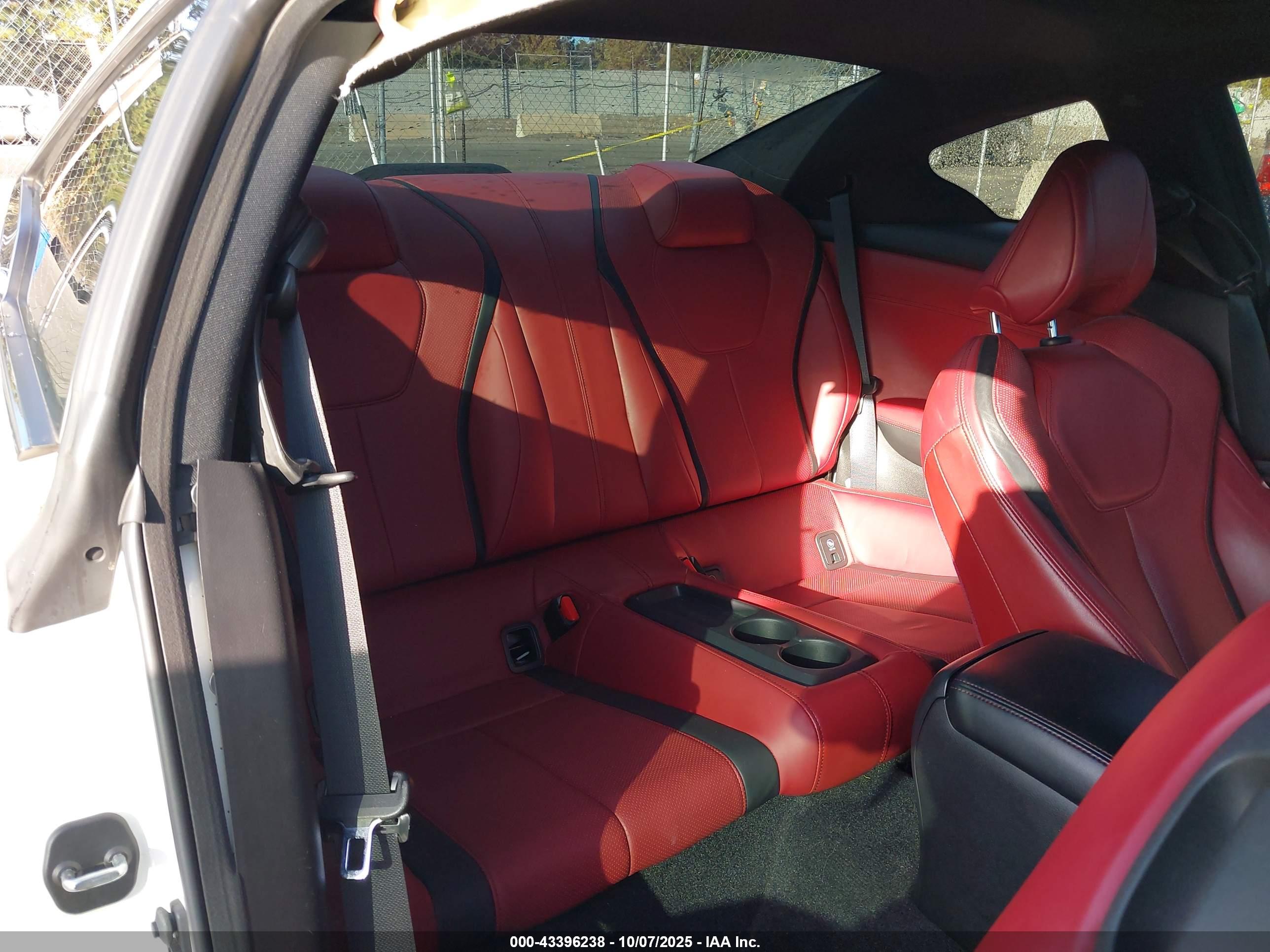 INFINITI Q60 image 8