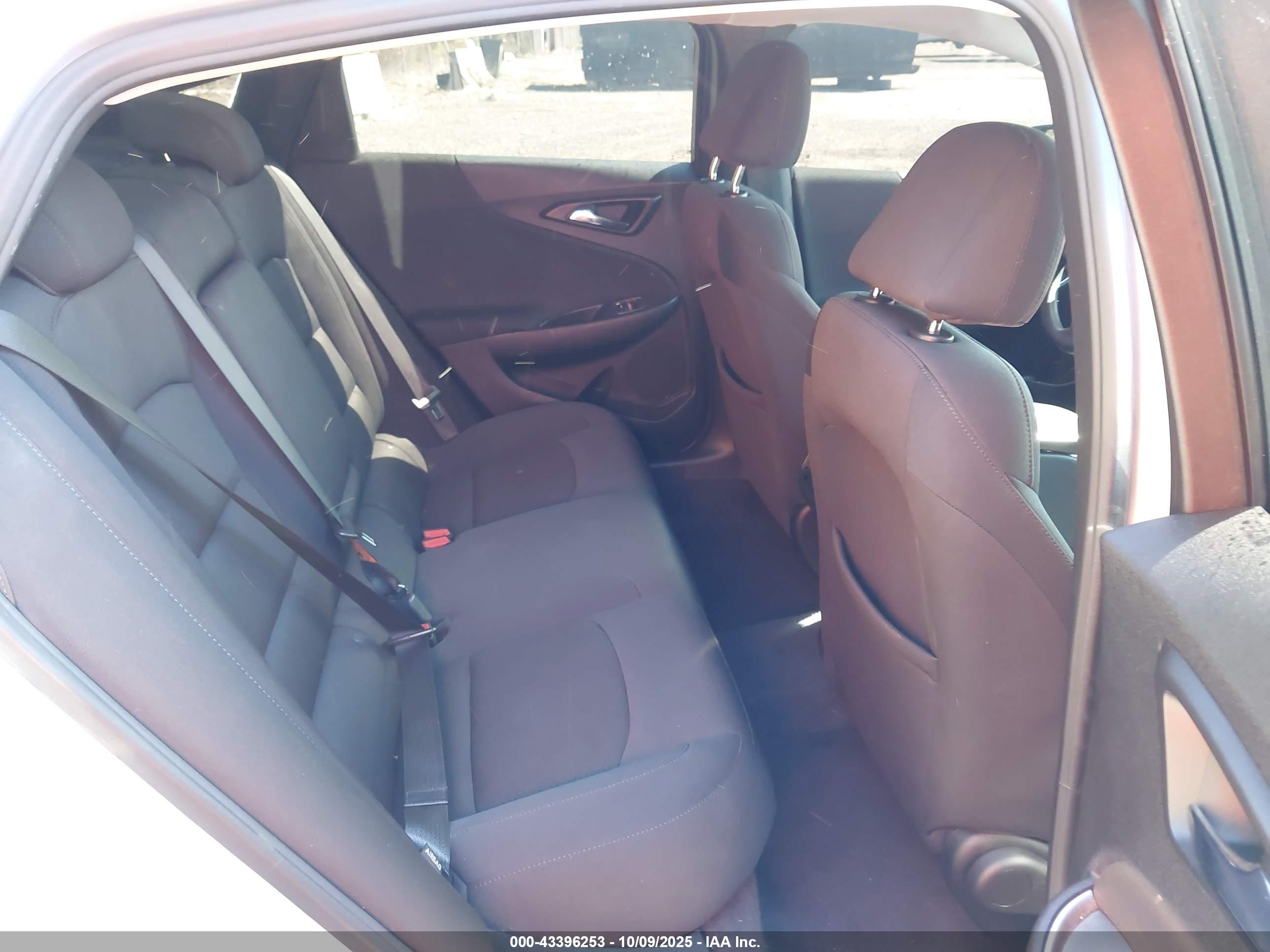 CHEVROLET MALIBU image 8