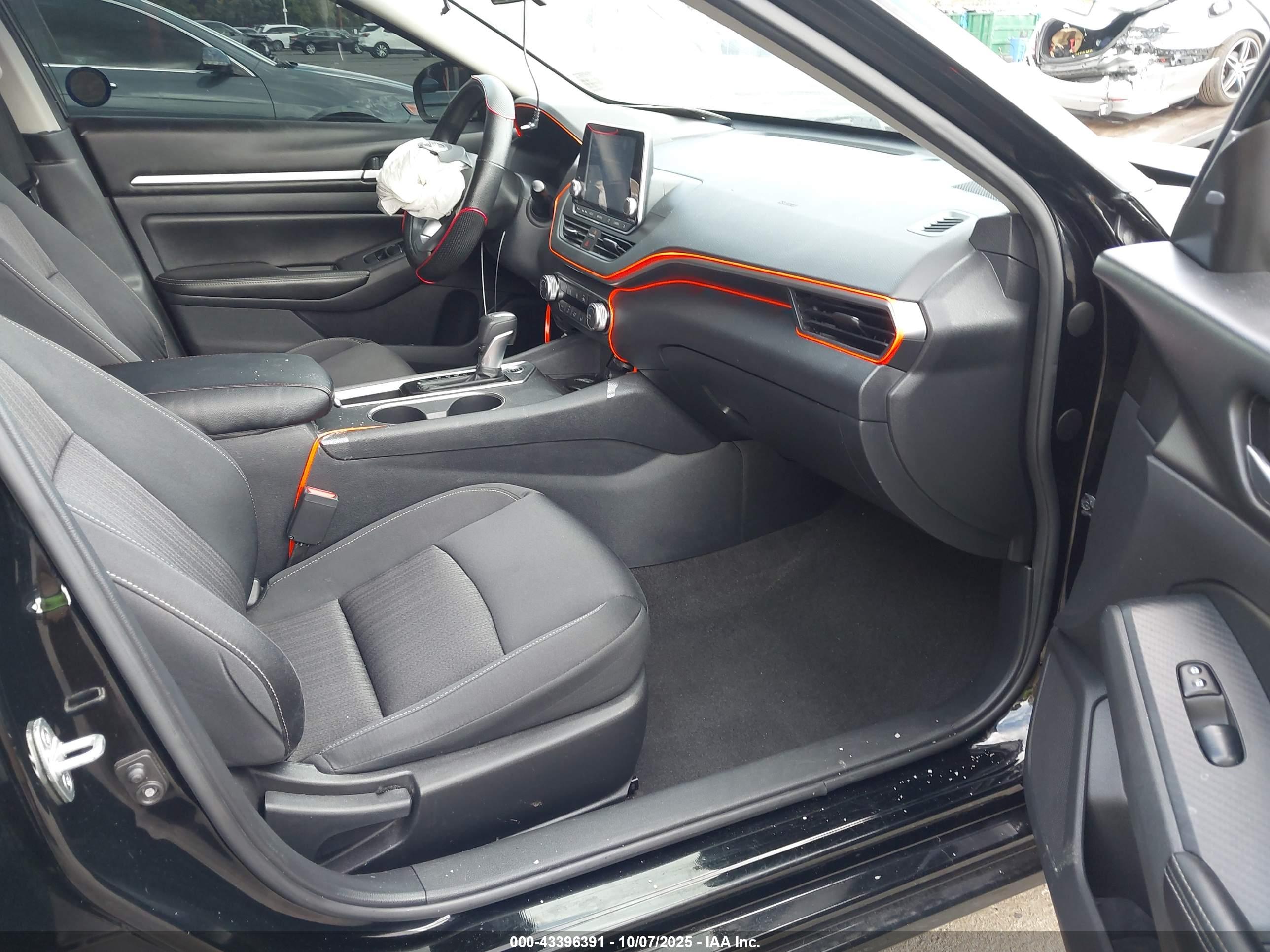 NISSAN ALTIMA image 5