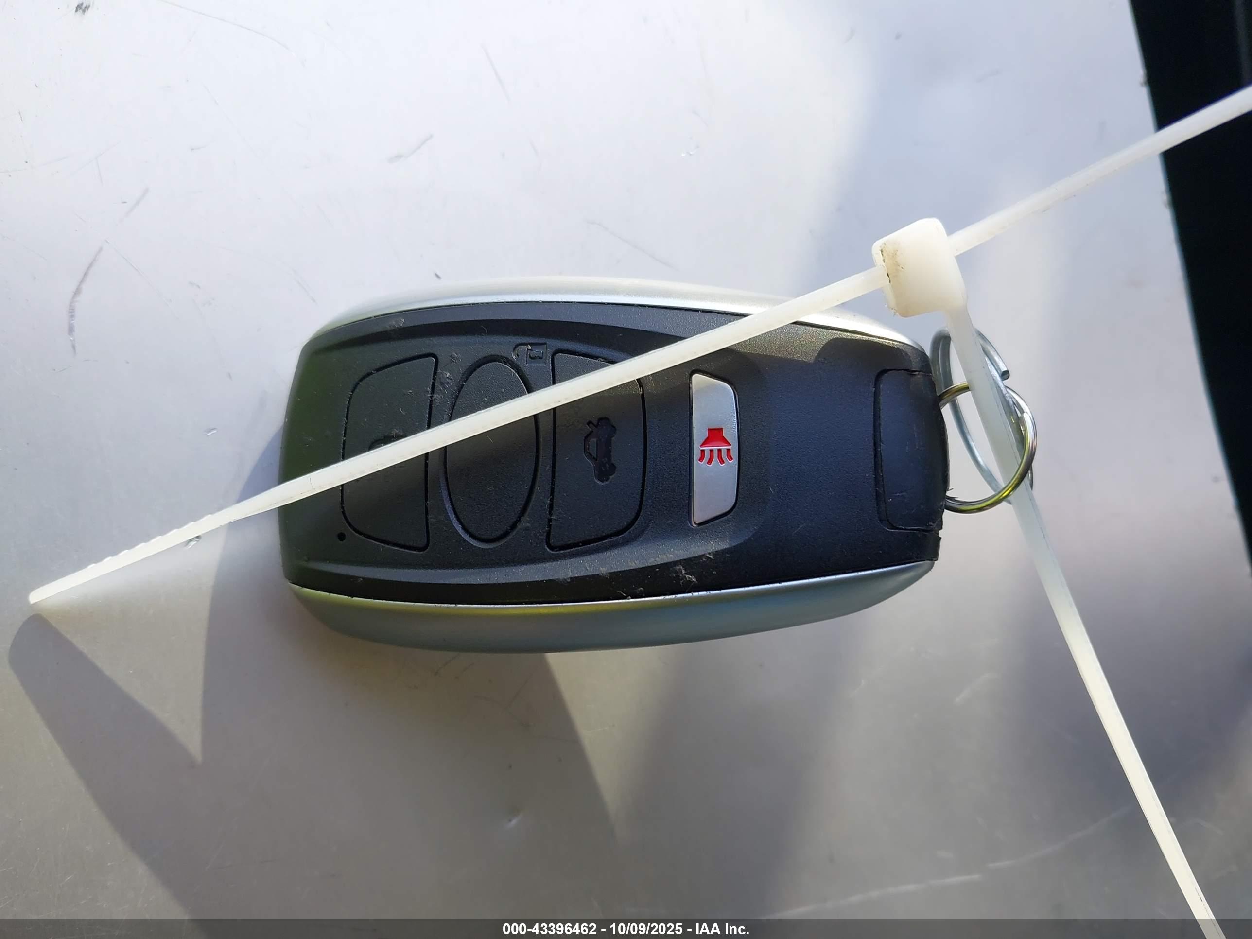 SUBARU LEGACY image 11