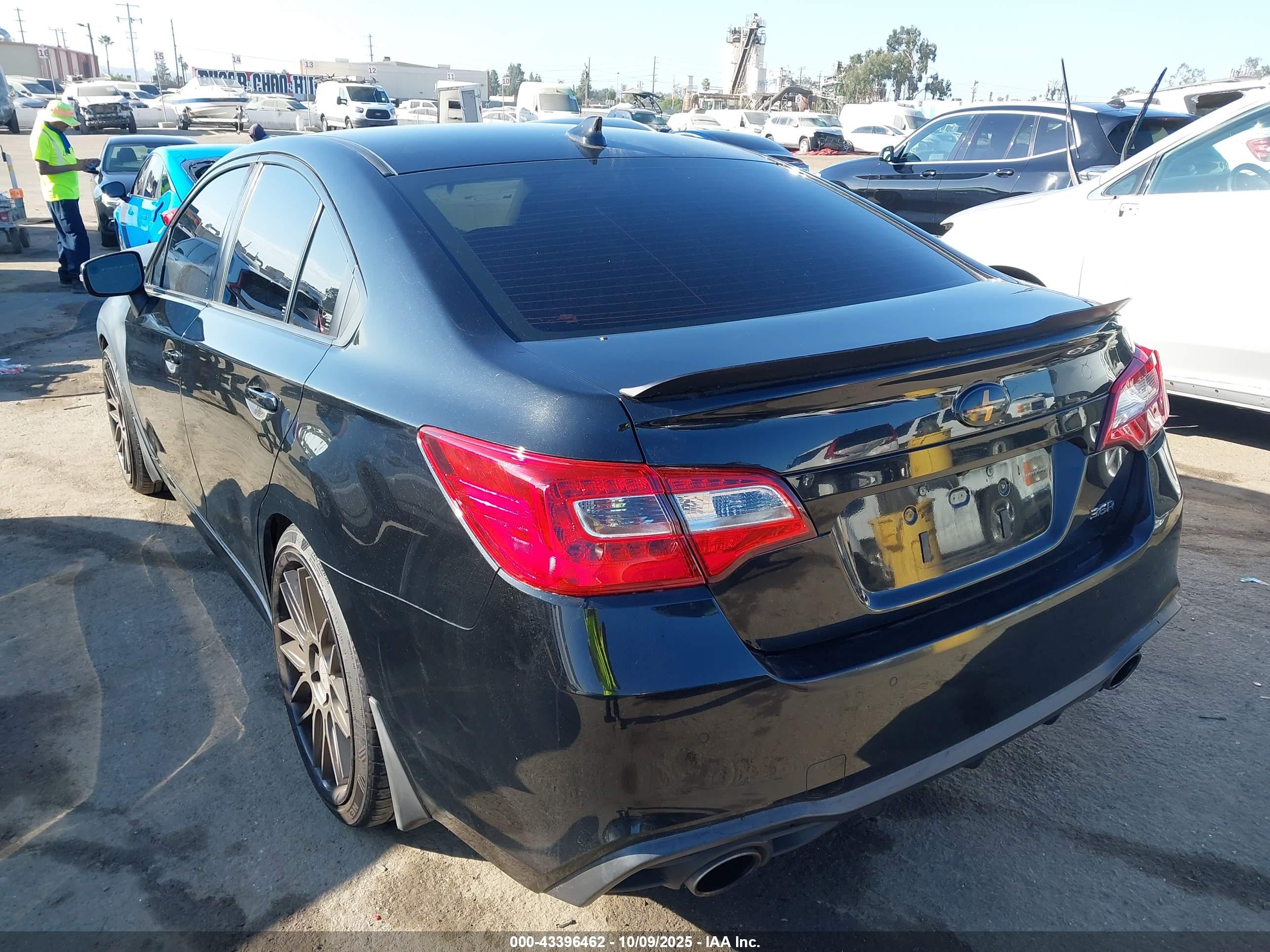 SUBARU LEGACY image 3