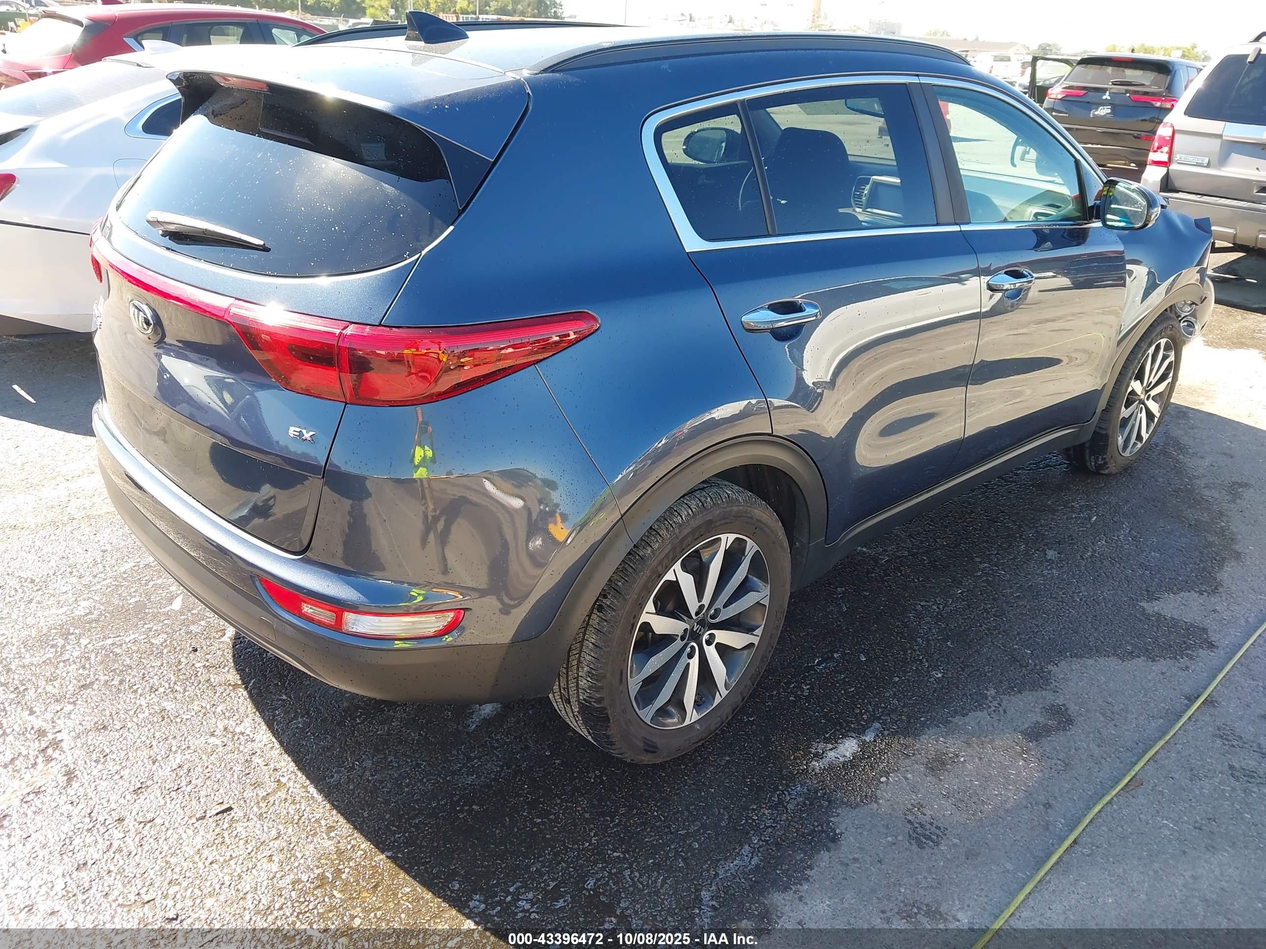 KIA SPORTAGE image 4