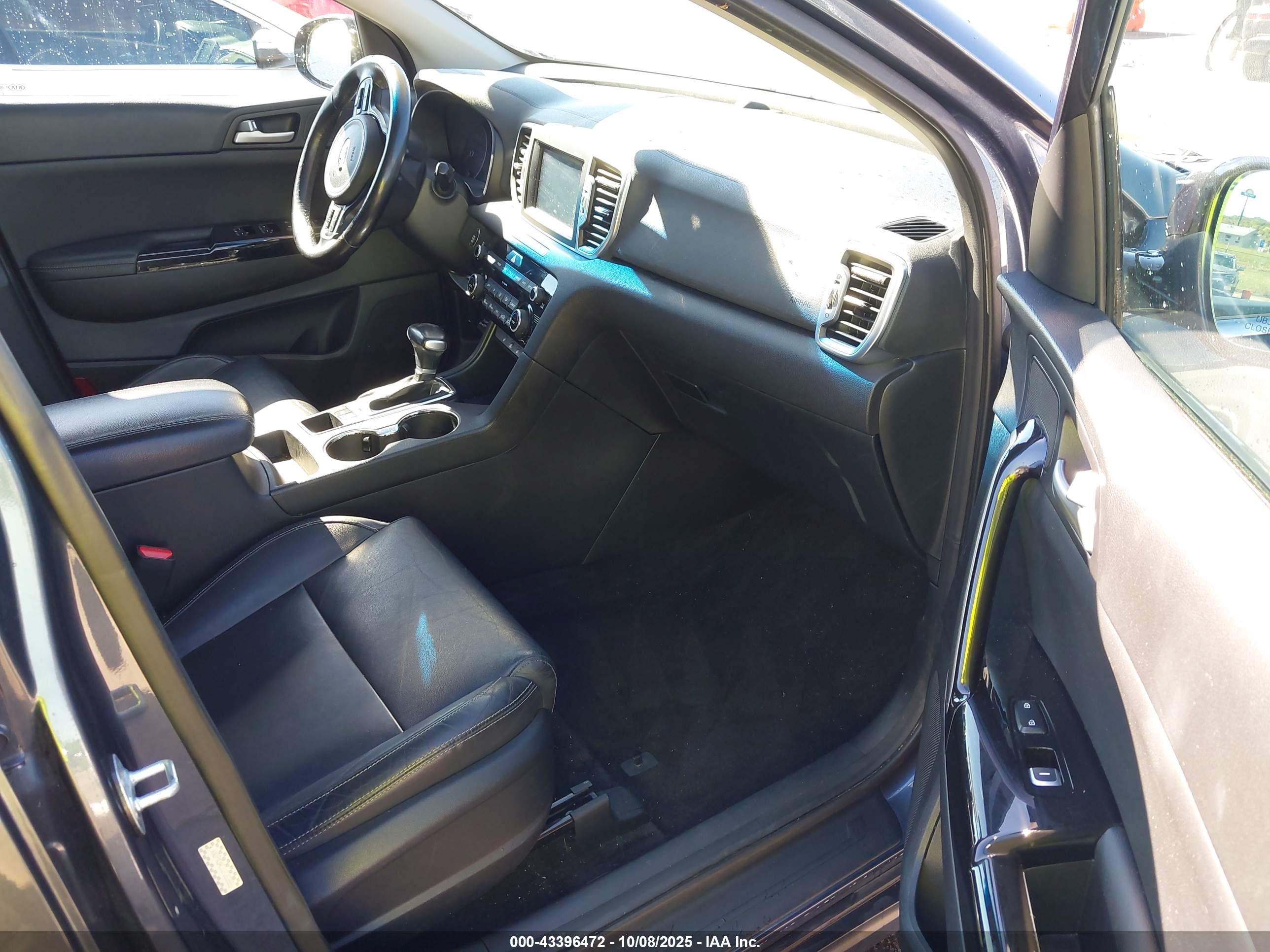 KIA SPORTAGE image 5