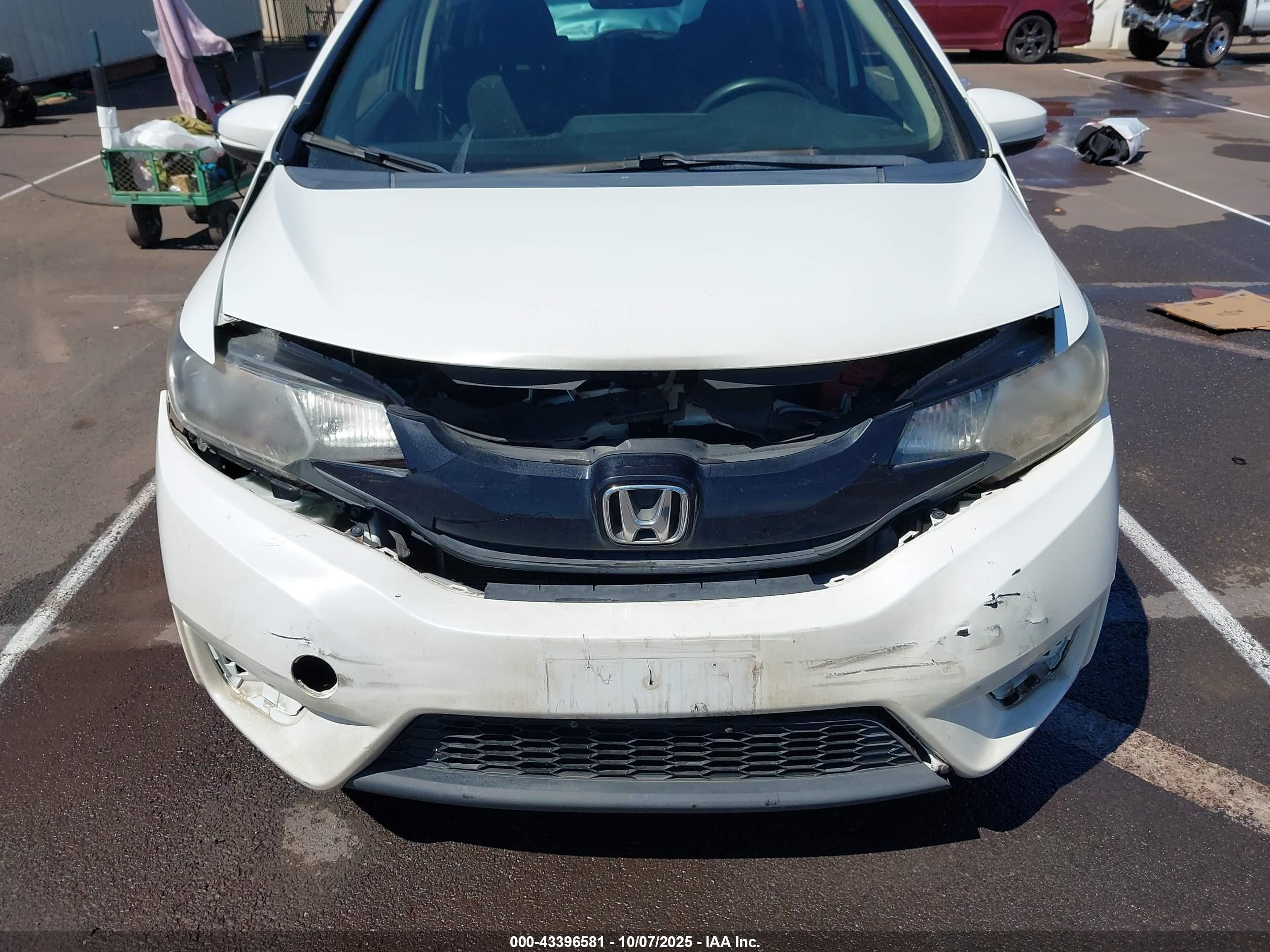 HONDA FIT image 6