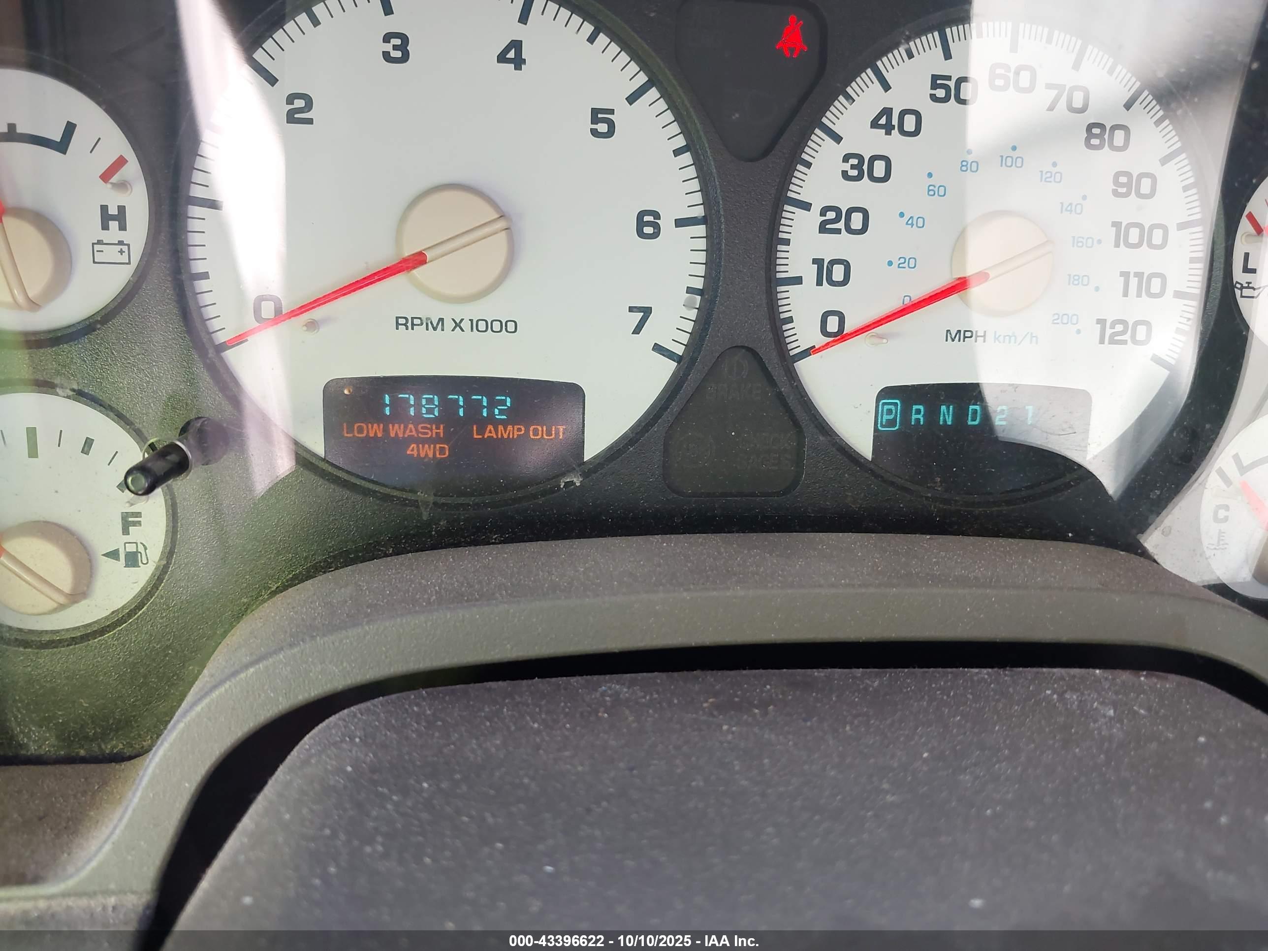 DODGE RAM image 7