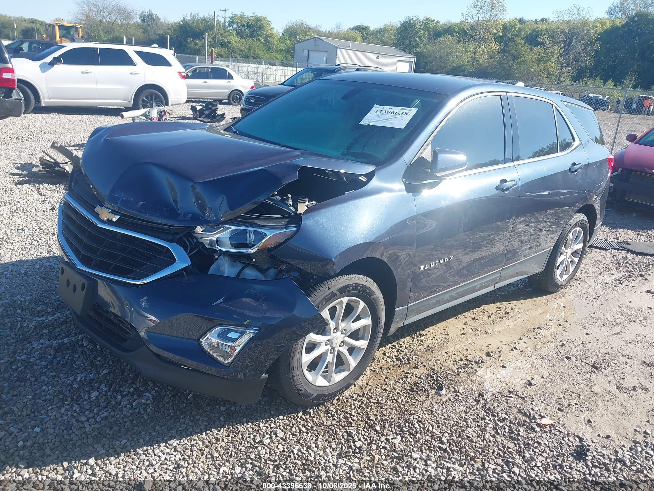 CHEVROLET EQUINOX image 2