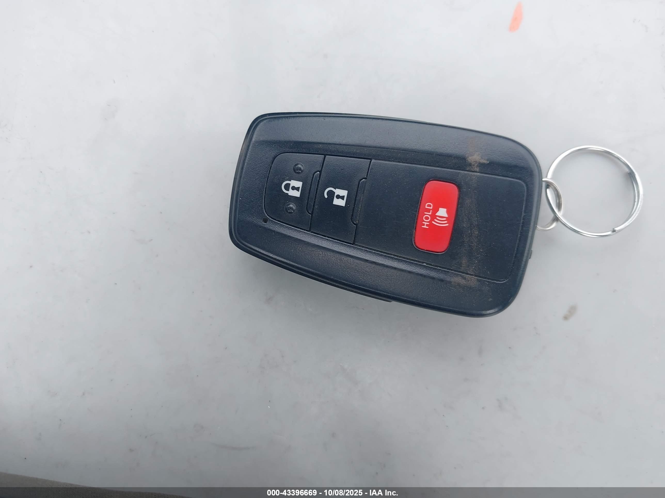 TOYOTA PRIUS image 11