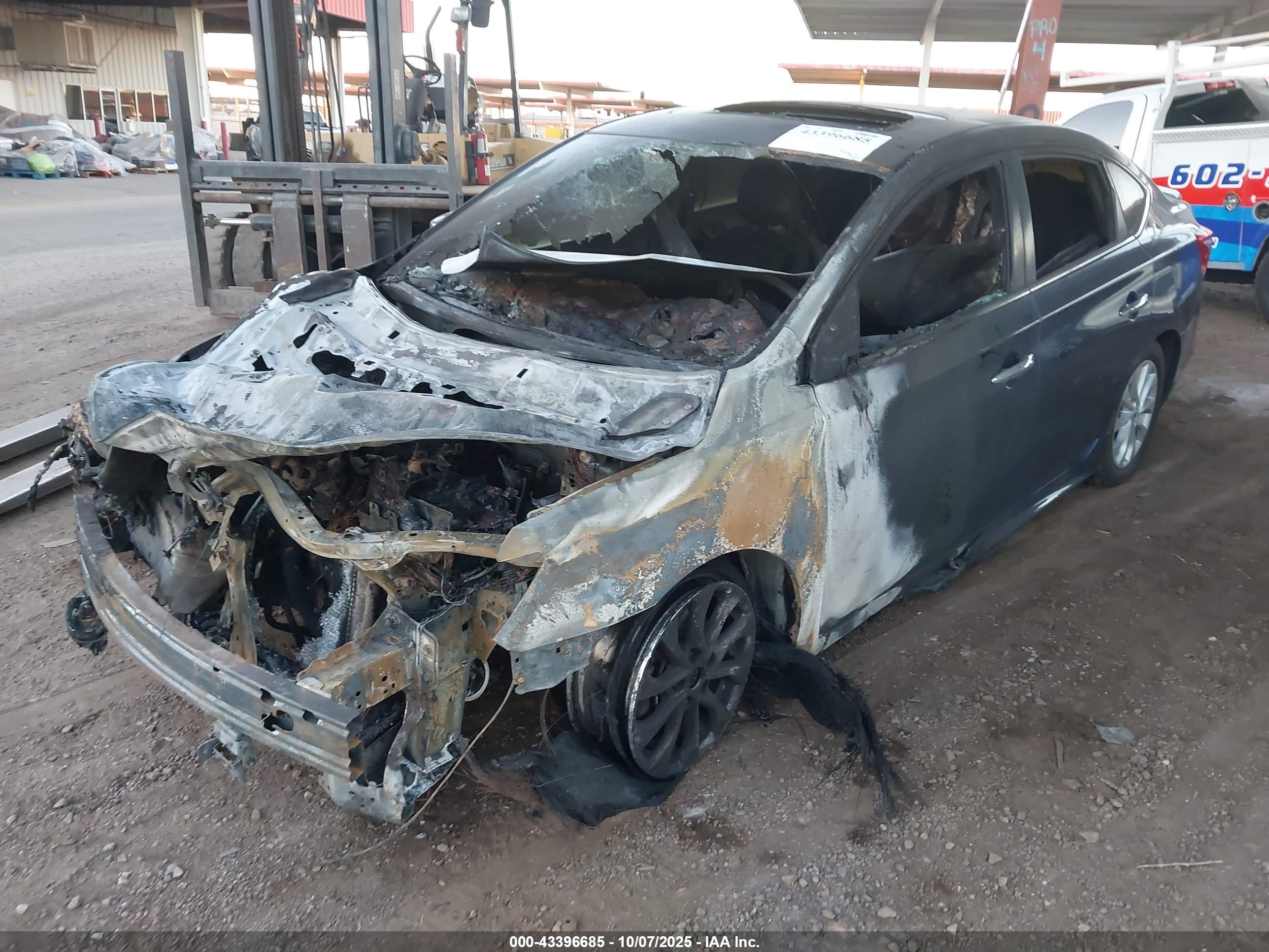 NISSAN SENTRA image 2