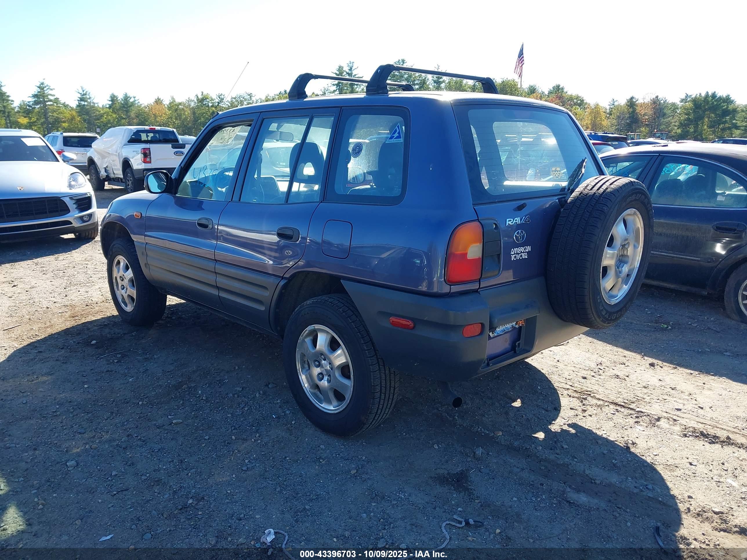 TOYOTA RAV4 image 3