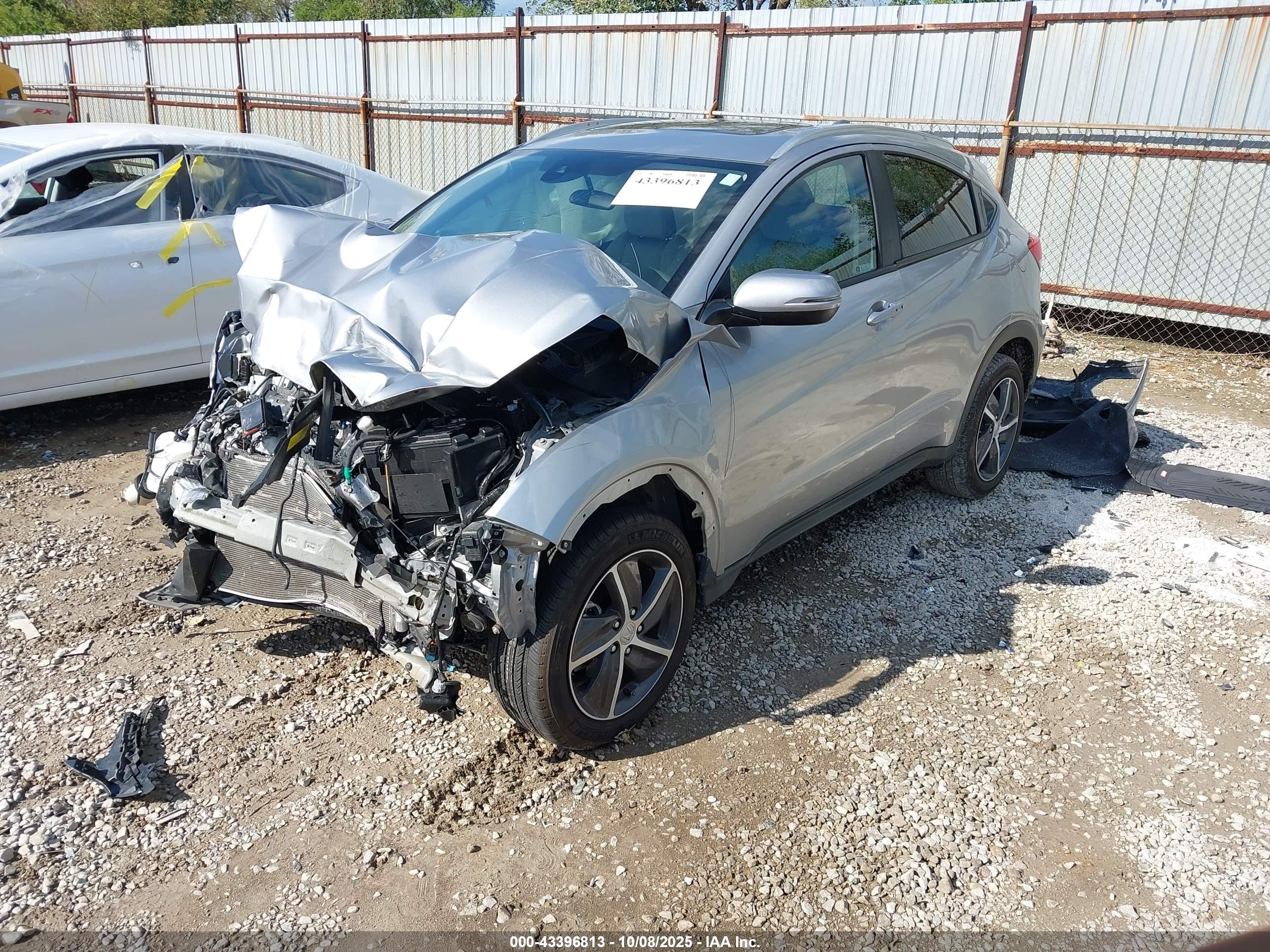 HONDA HR-V image 2