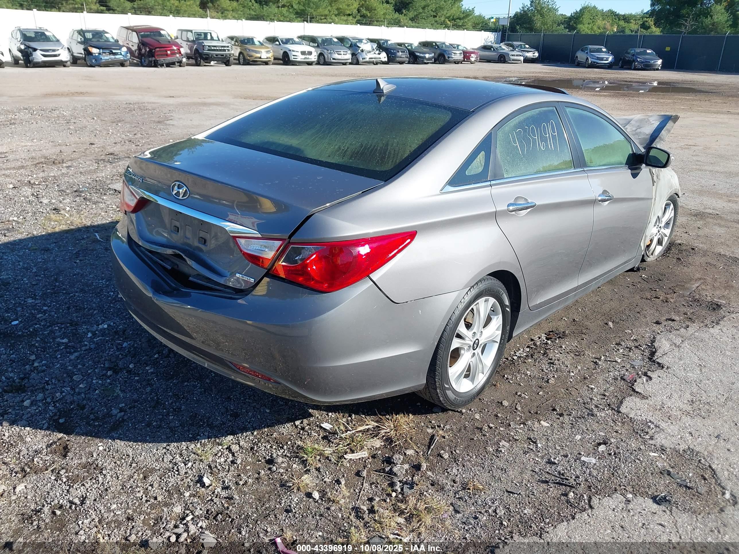 HYUNDAI SONATA image 4