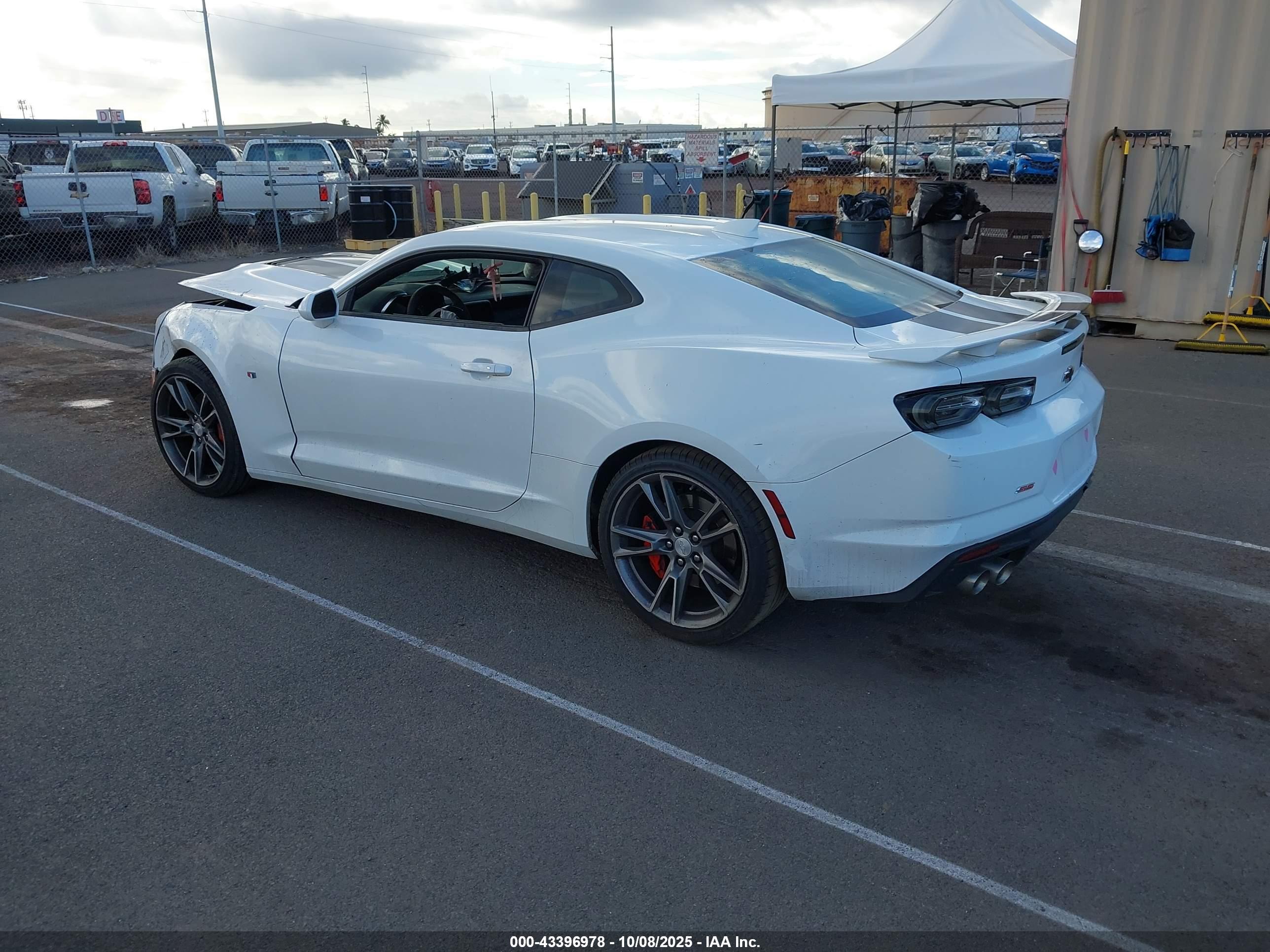 CHEVROLET CAMARO image 3