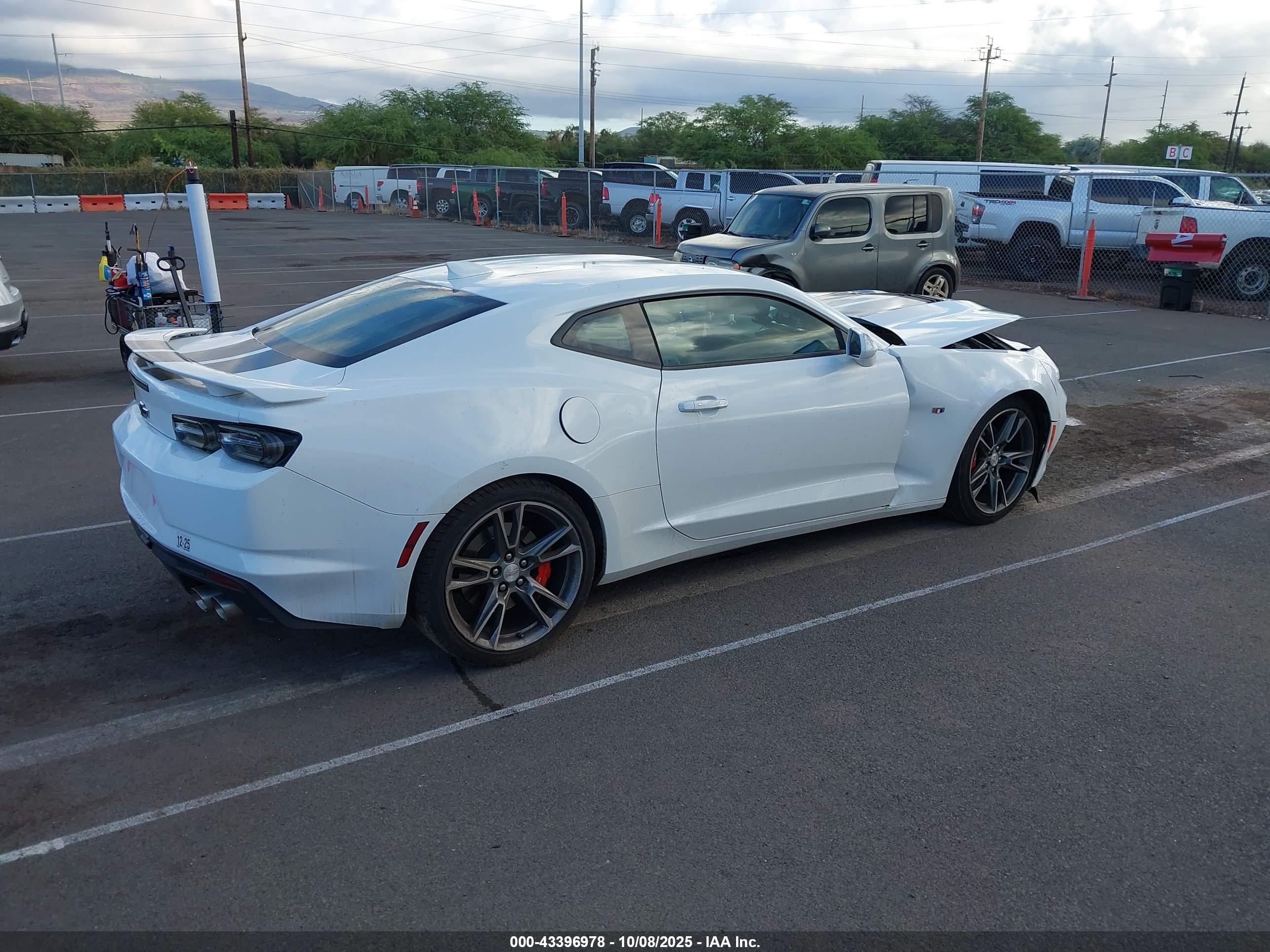 CHEVROLET CAMARO image 4