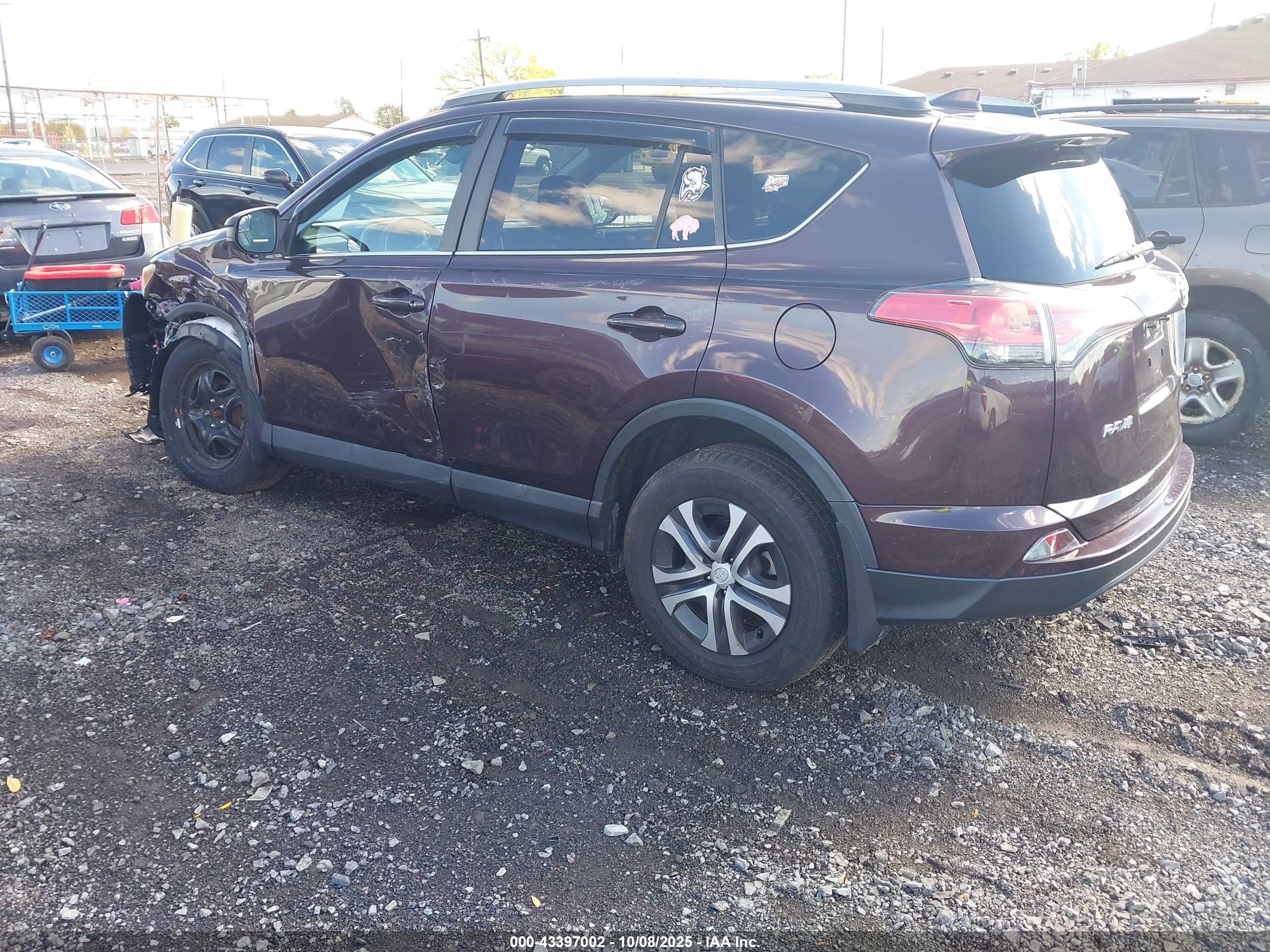TOYOTA RAV4 image 3