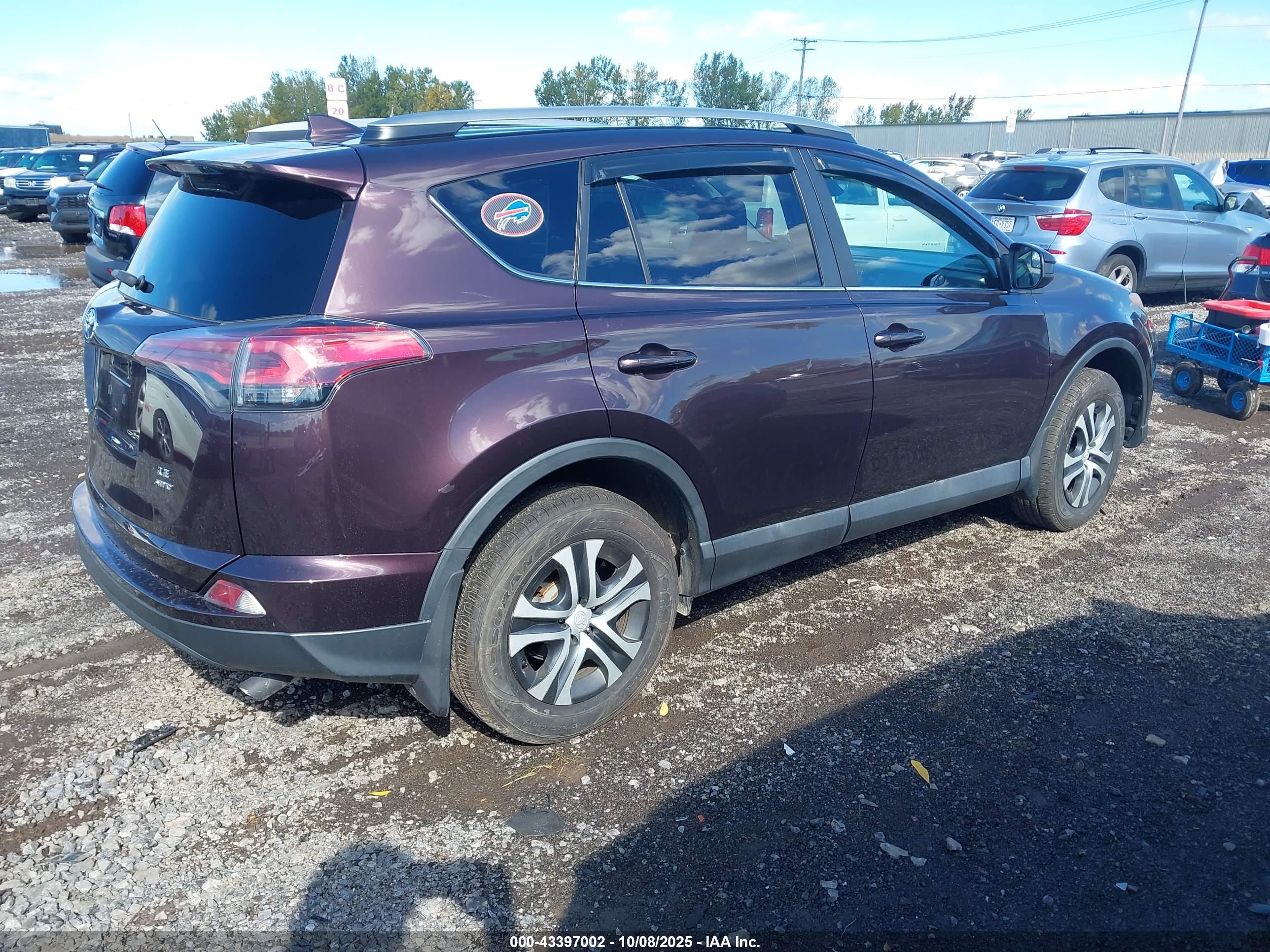TOYOTA RAV4 image 4