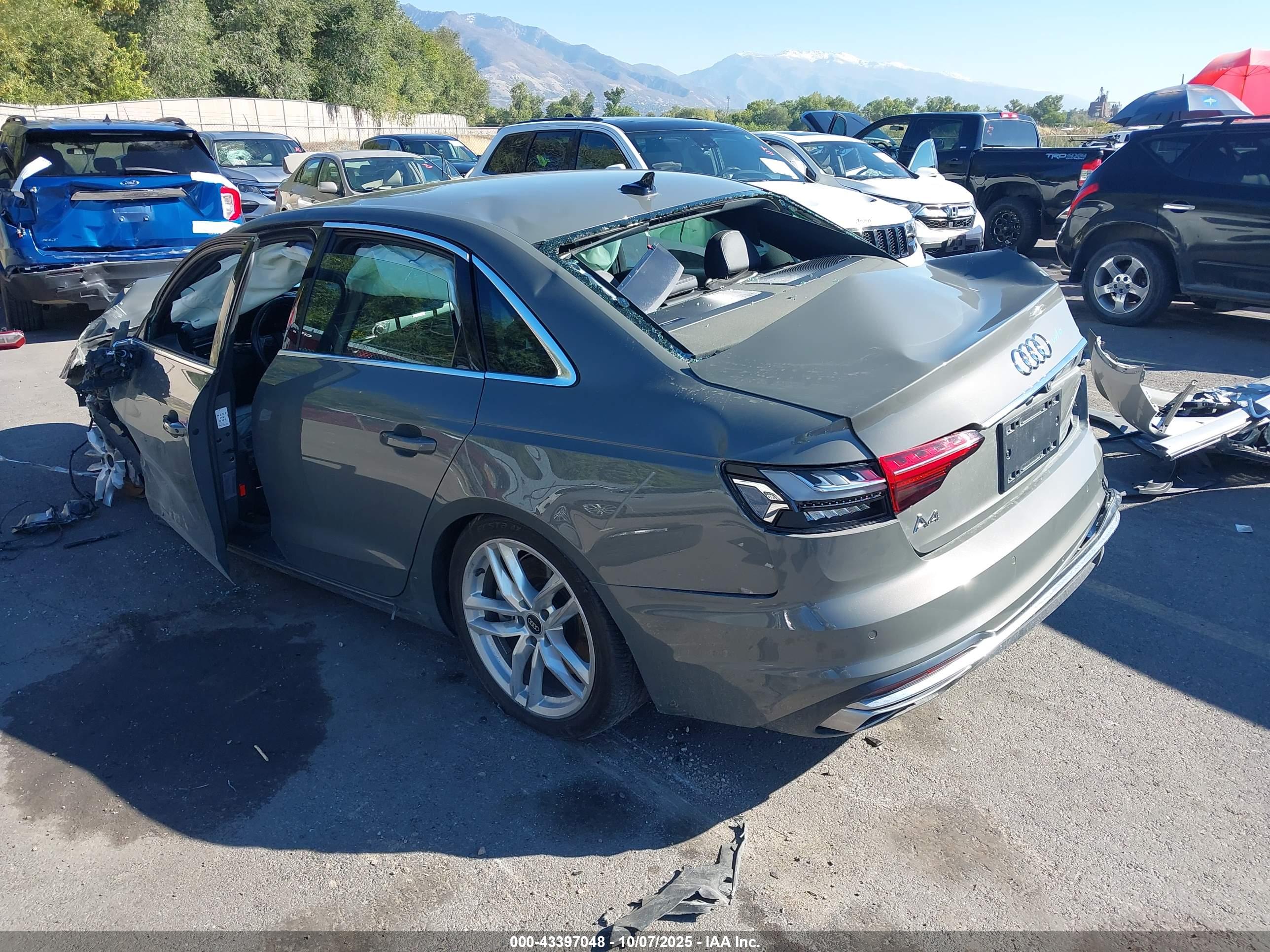AUDI A4 image 3
