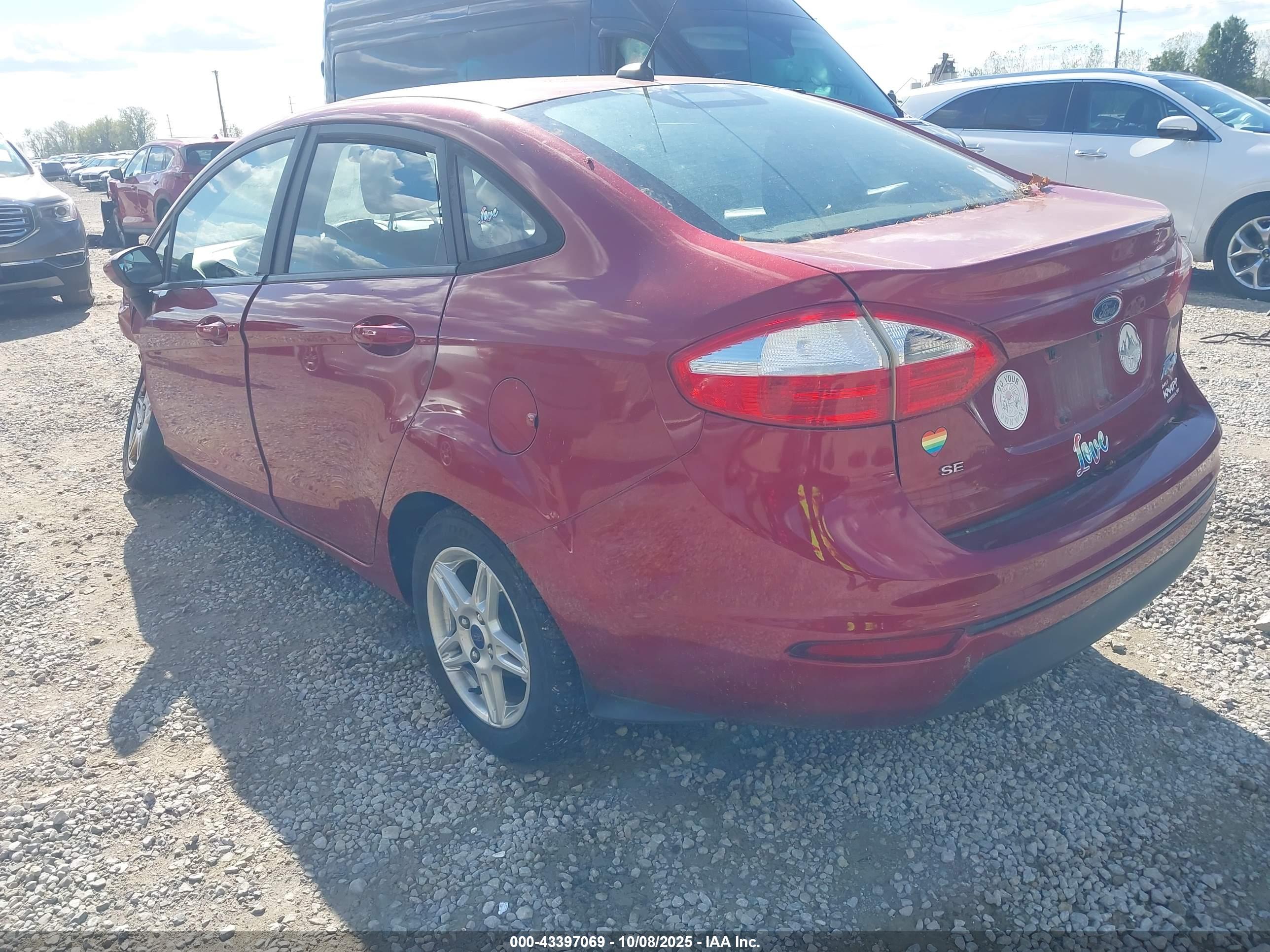 FORD FIESTA image 3