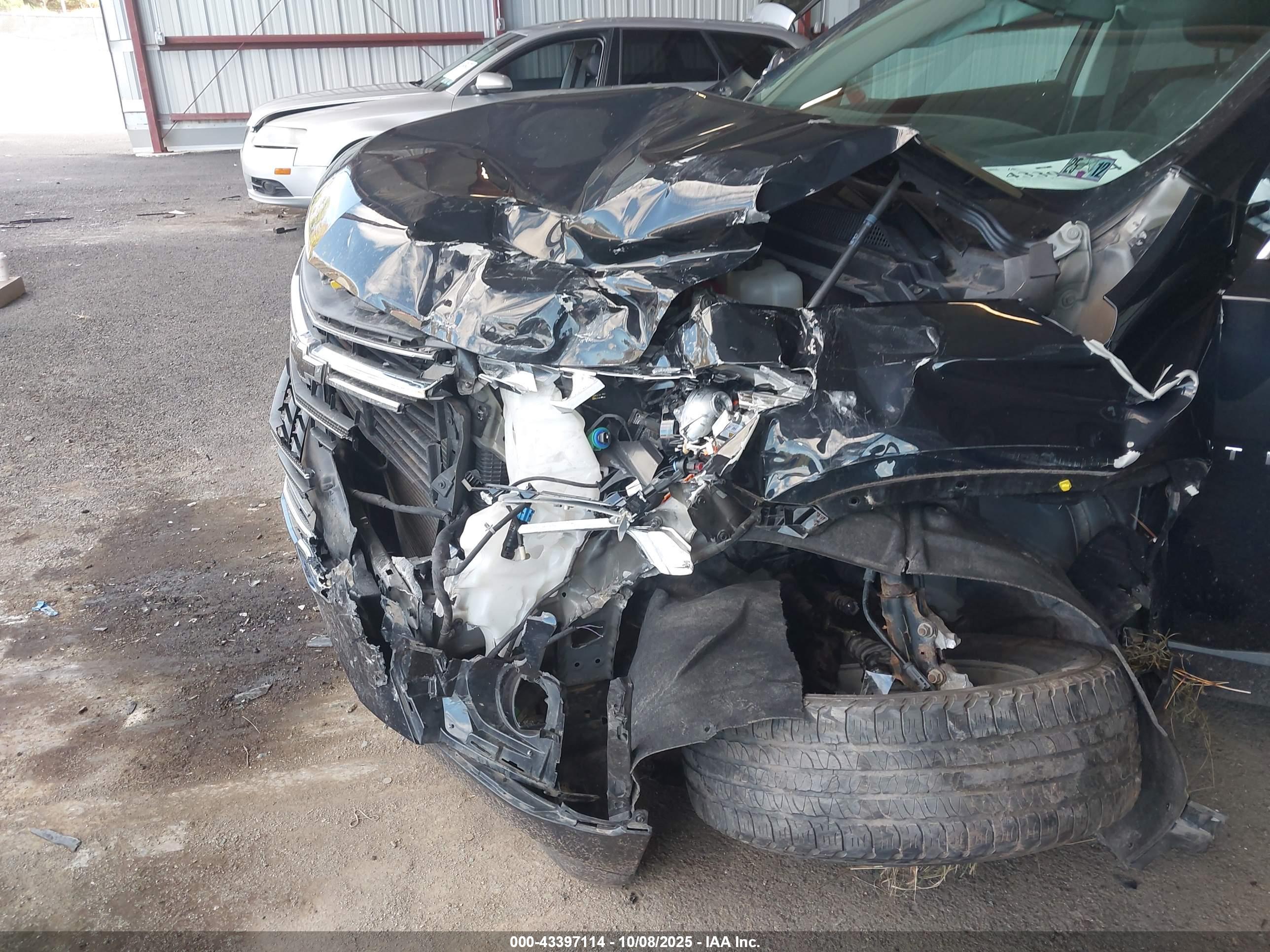 CHEVROLET TRAVERSE image 6