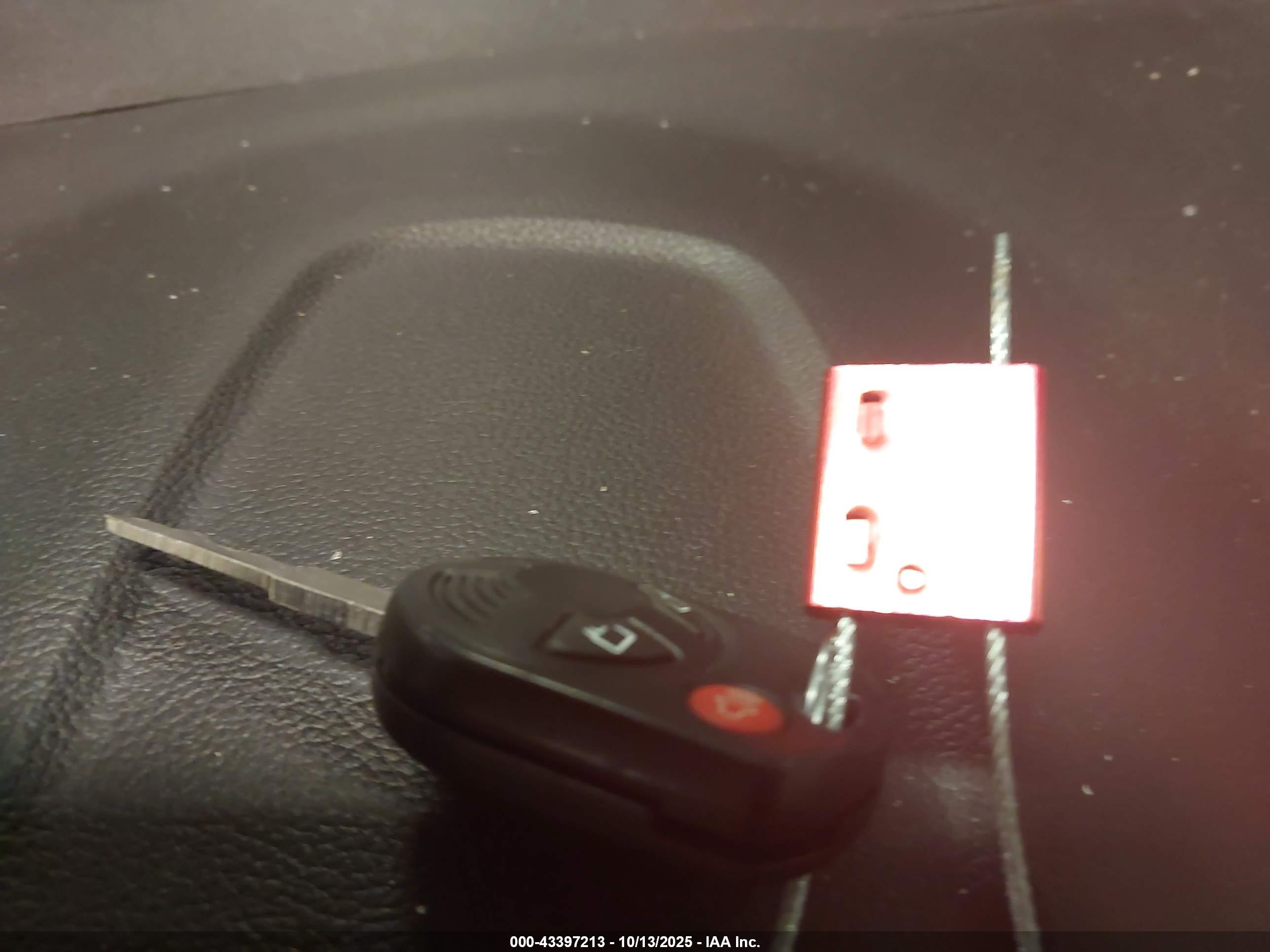 FORD ESCAPE image 11