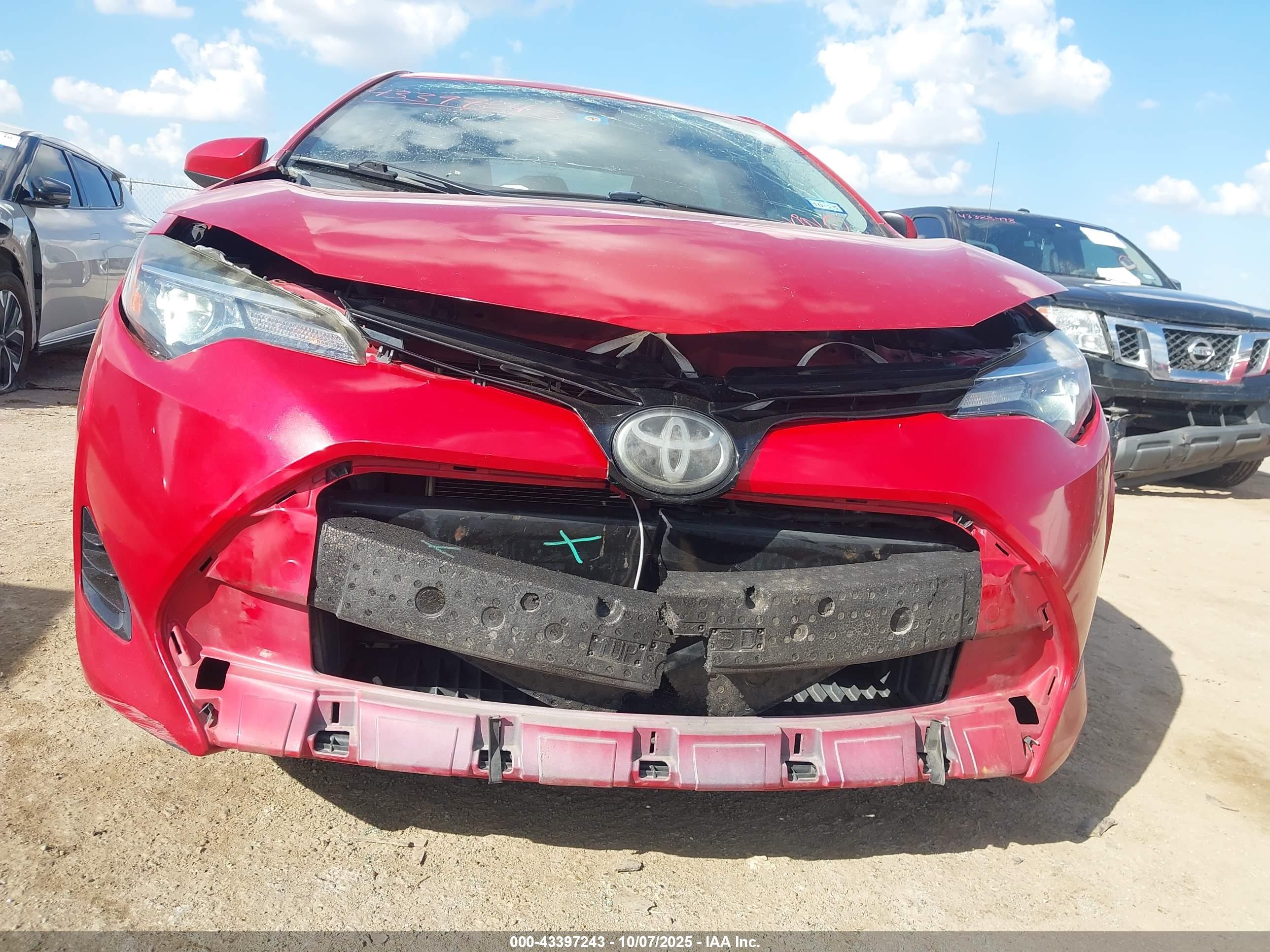 TOYOTA COROLLA image 6