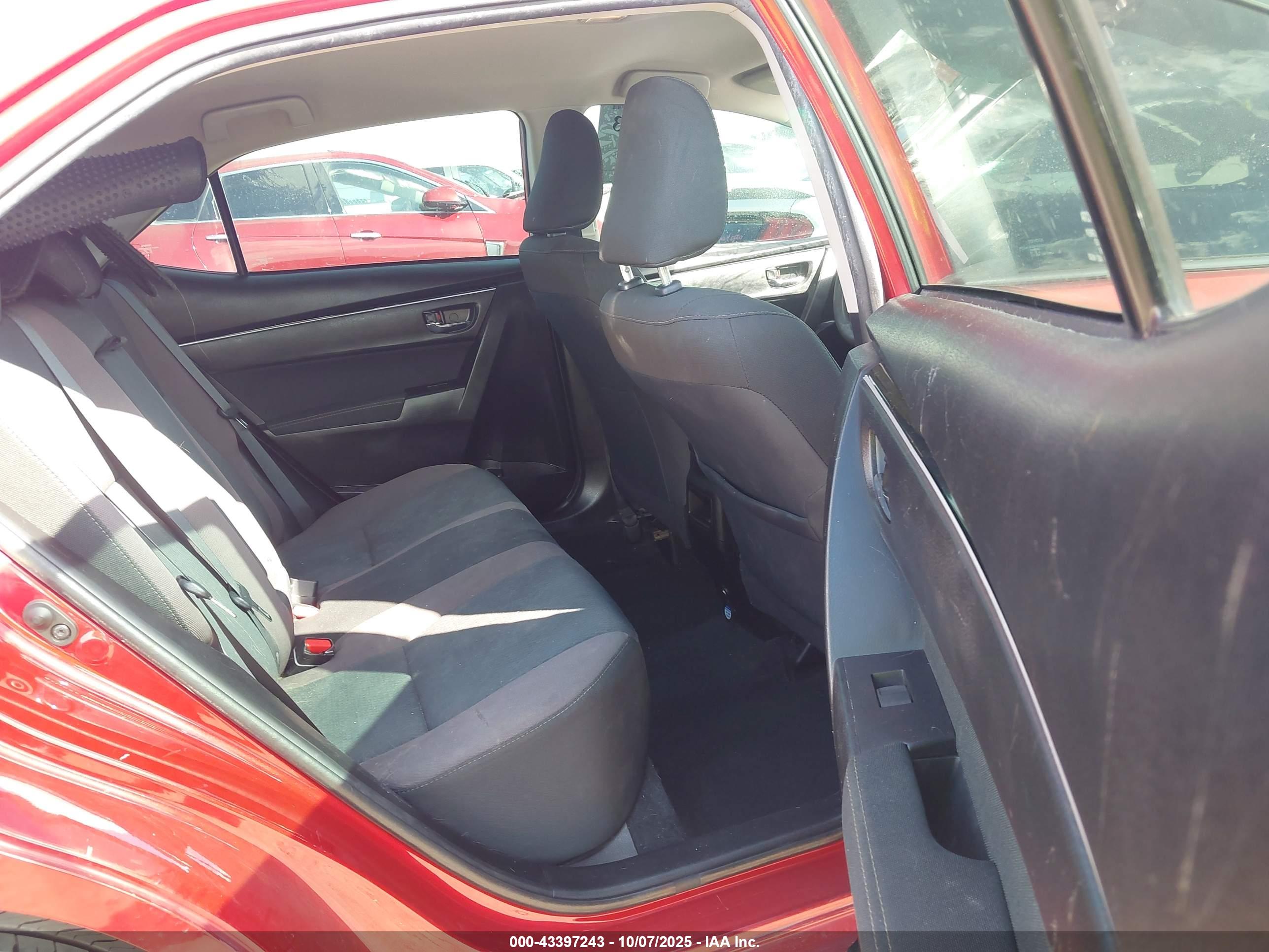 TOYOTA COROLLA image 8