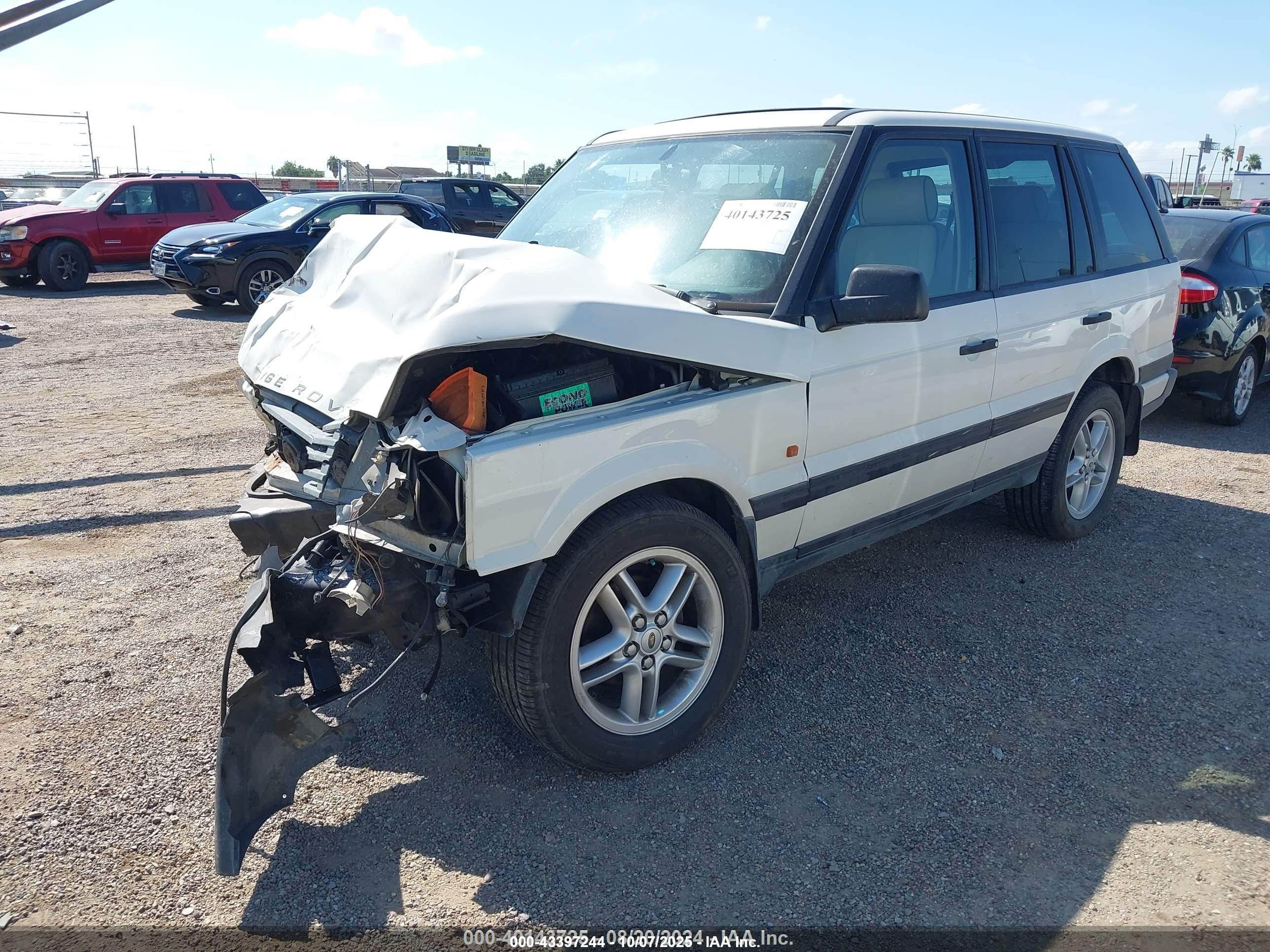 LAND ROVER image 2