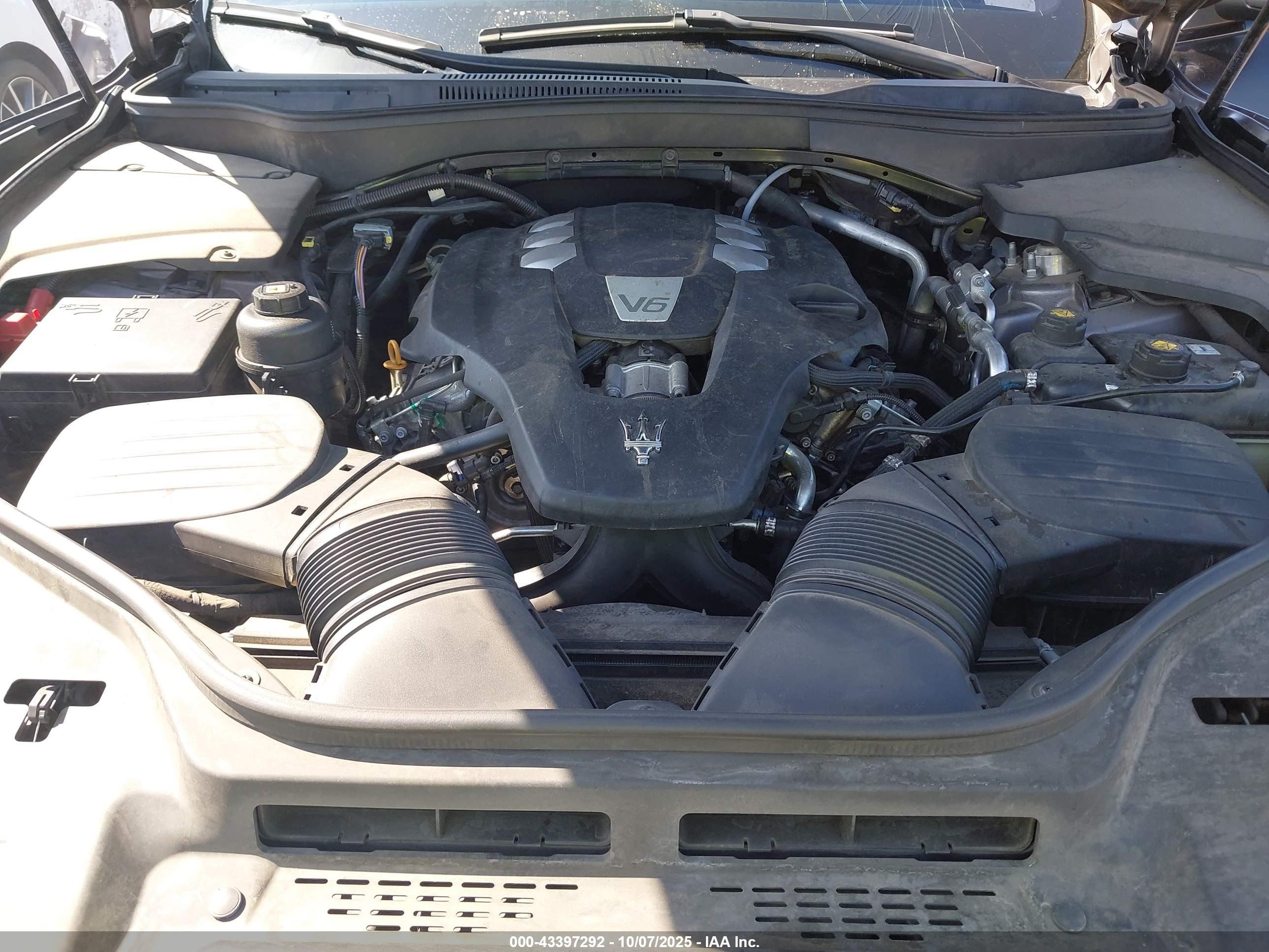 MASERATI LEVANTE image 10