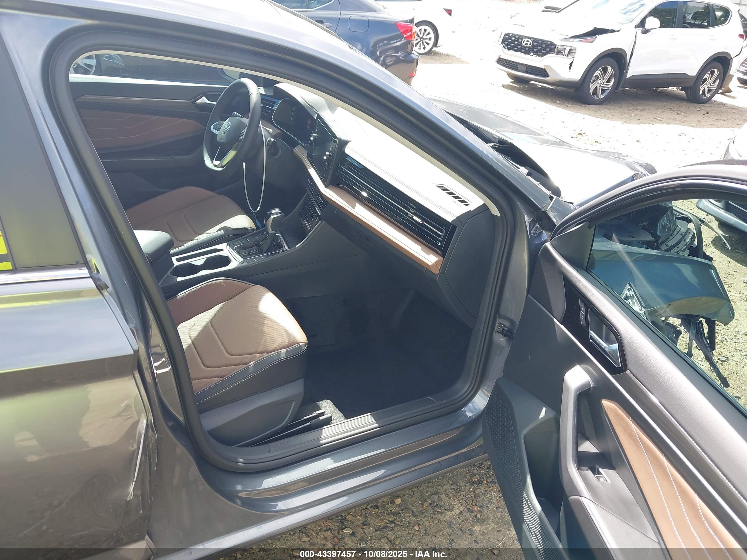 VOLKSWAGEN JETTA image 5