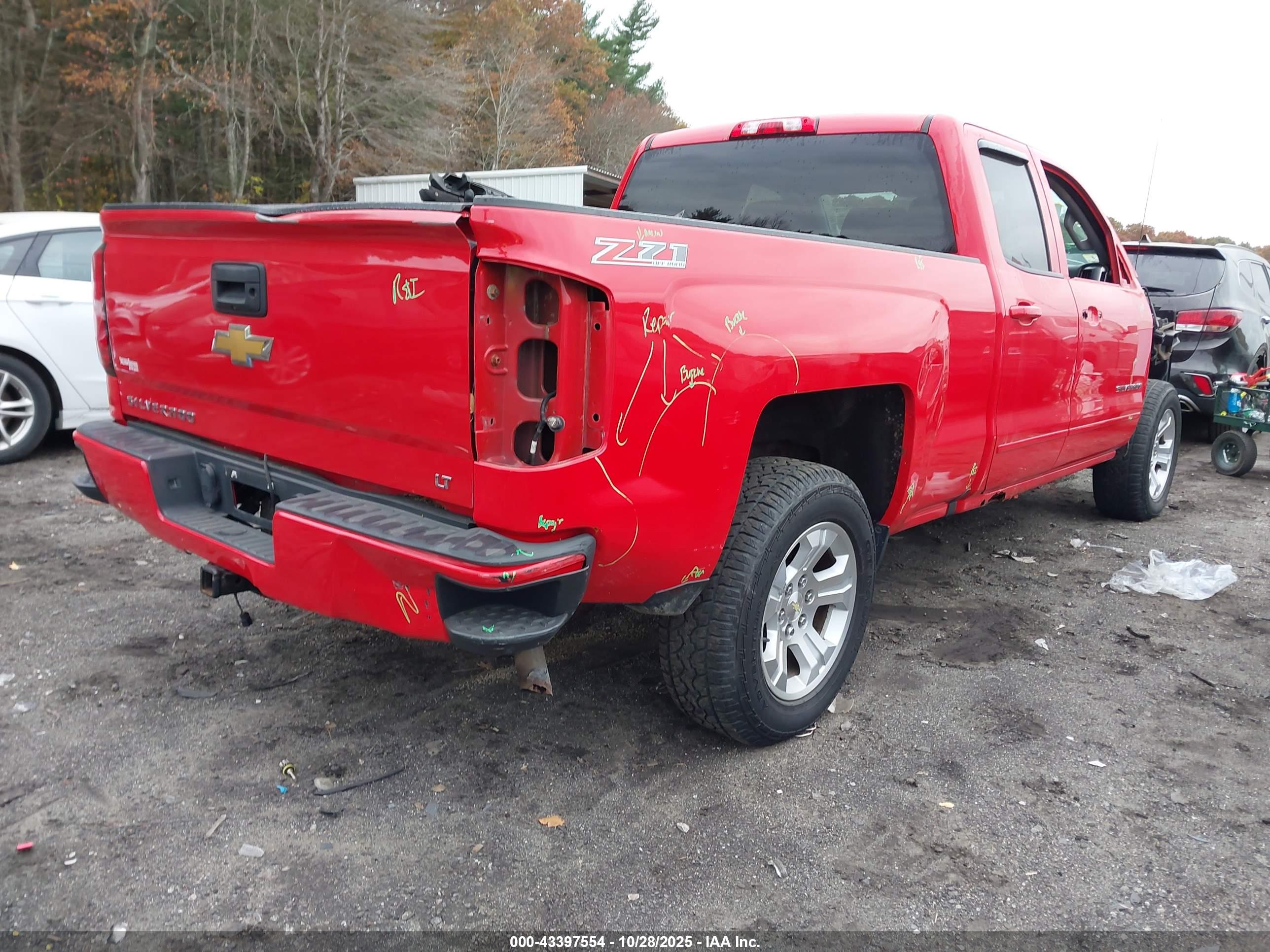CHEVROLET SILVERADO image 4