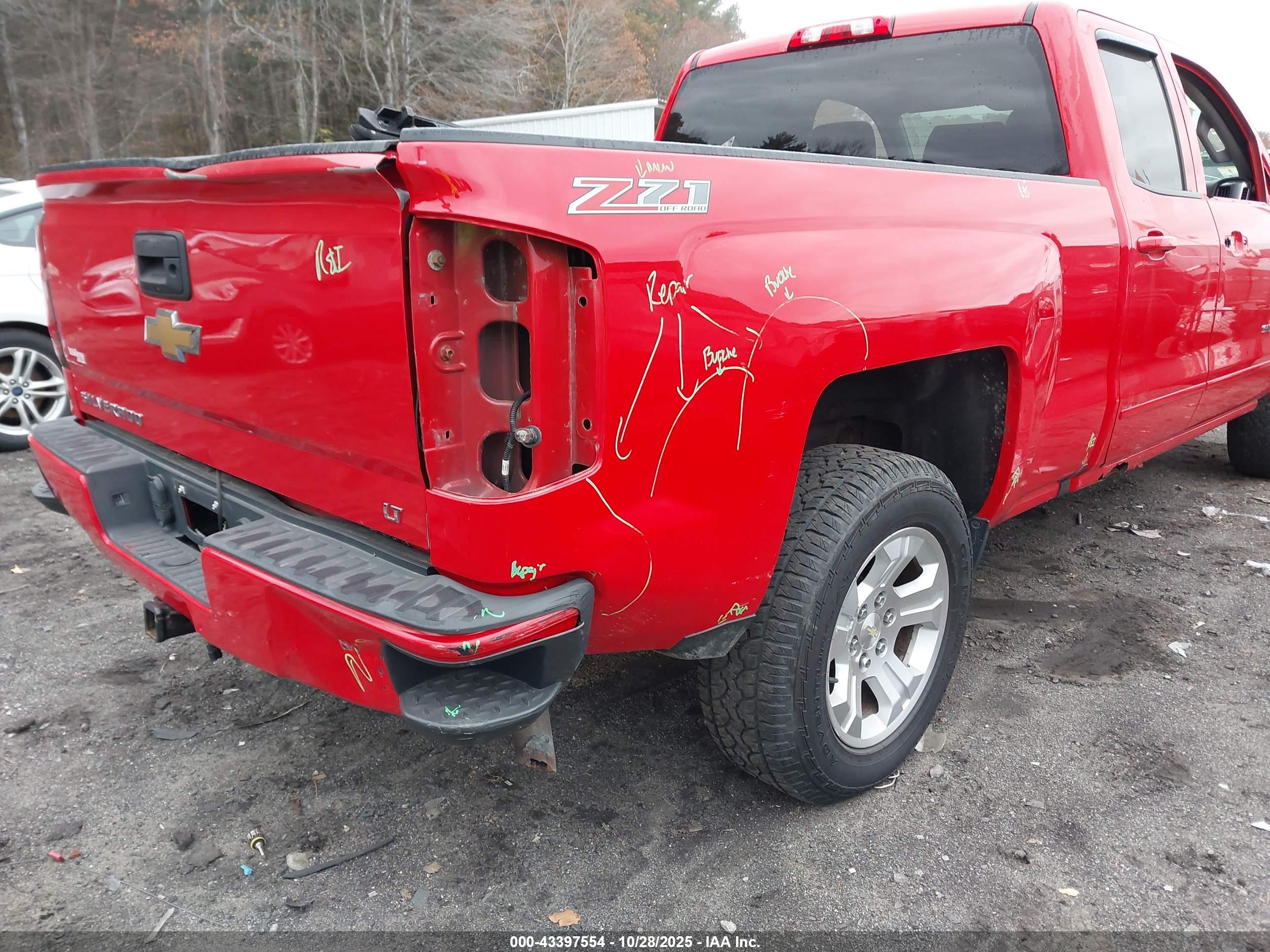 CHEVROLET SILVERADO image 6