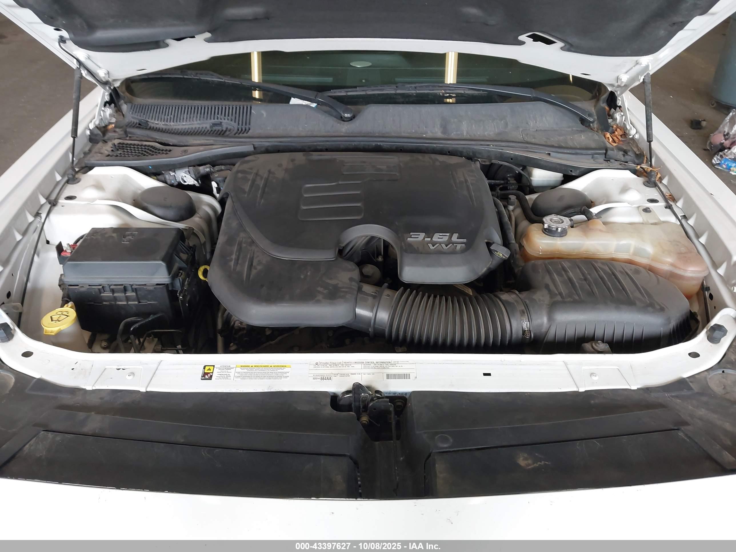 DODGE CHALLENGER image 10