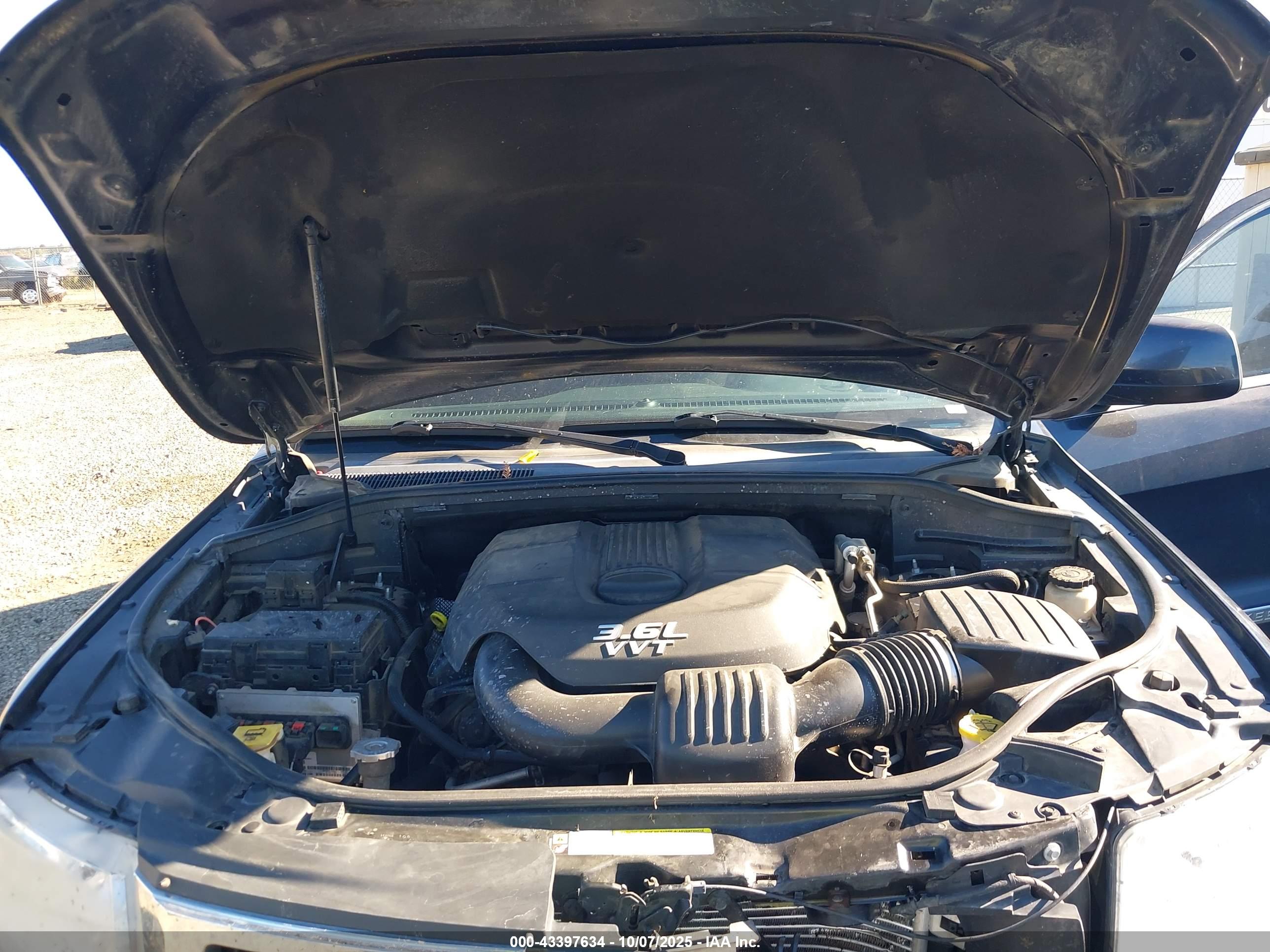 JEEP GRAND image 10