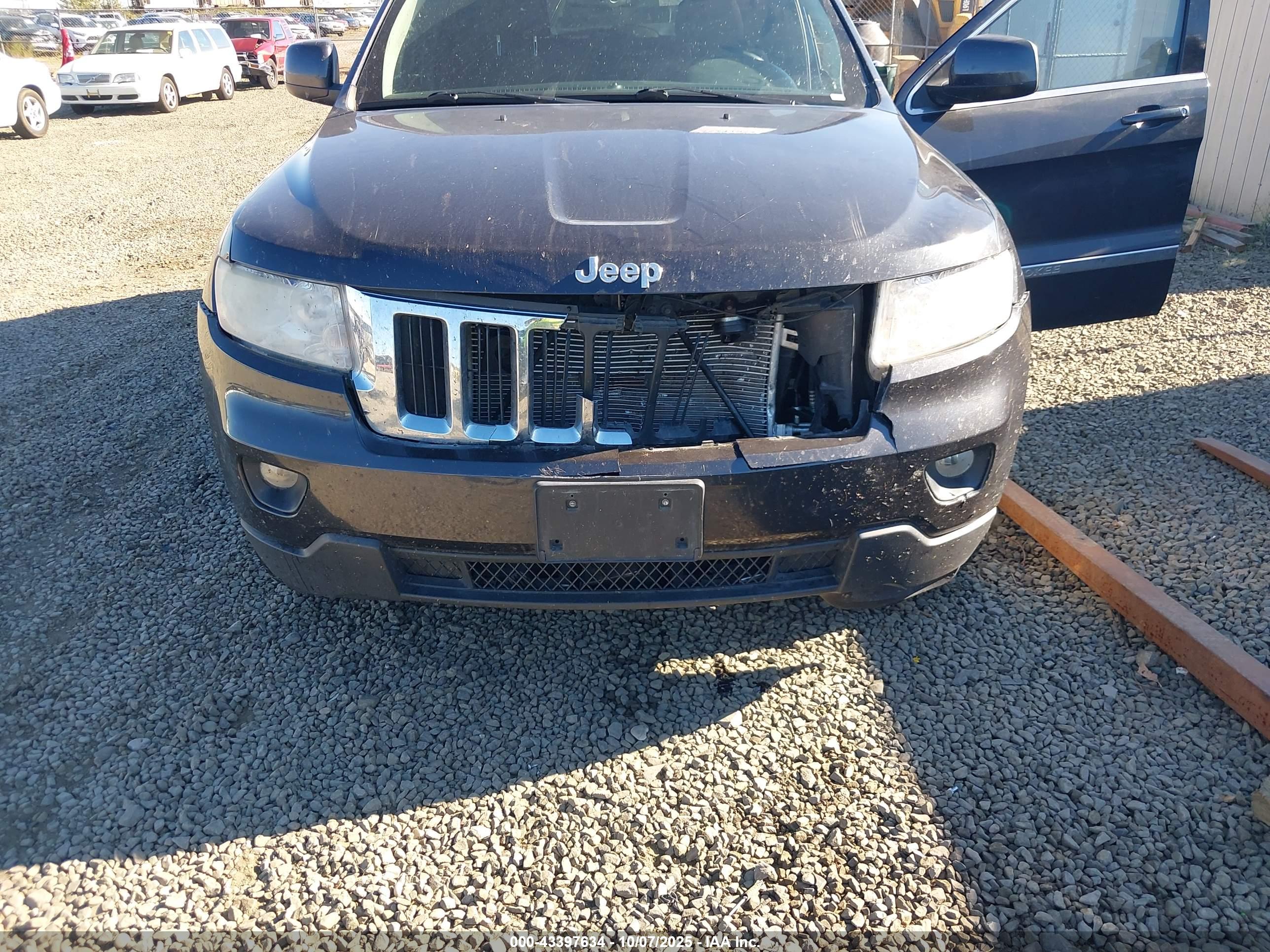 JEEP GRAND image 6