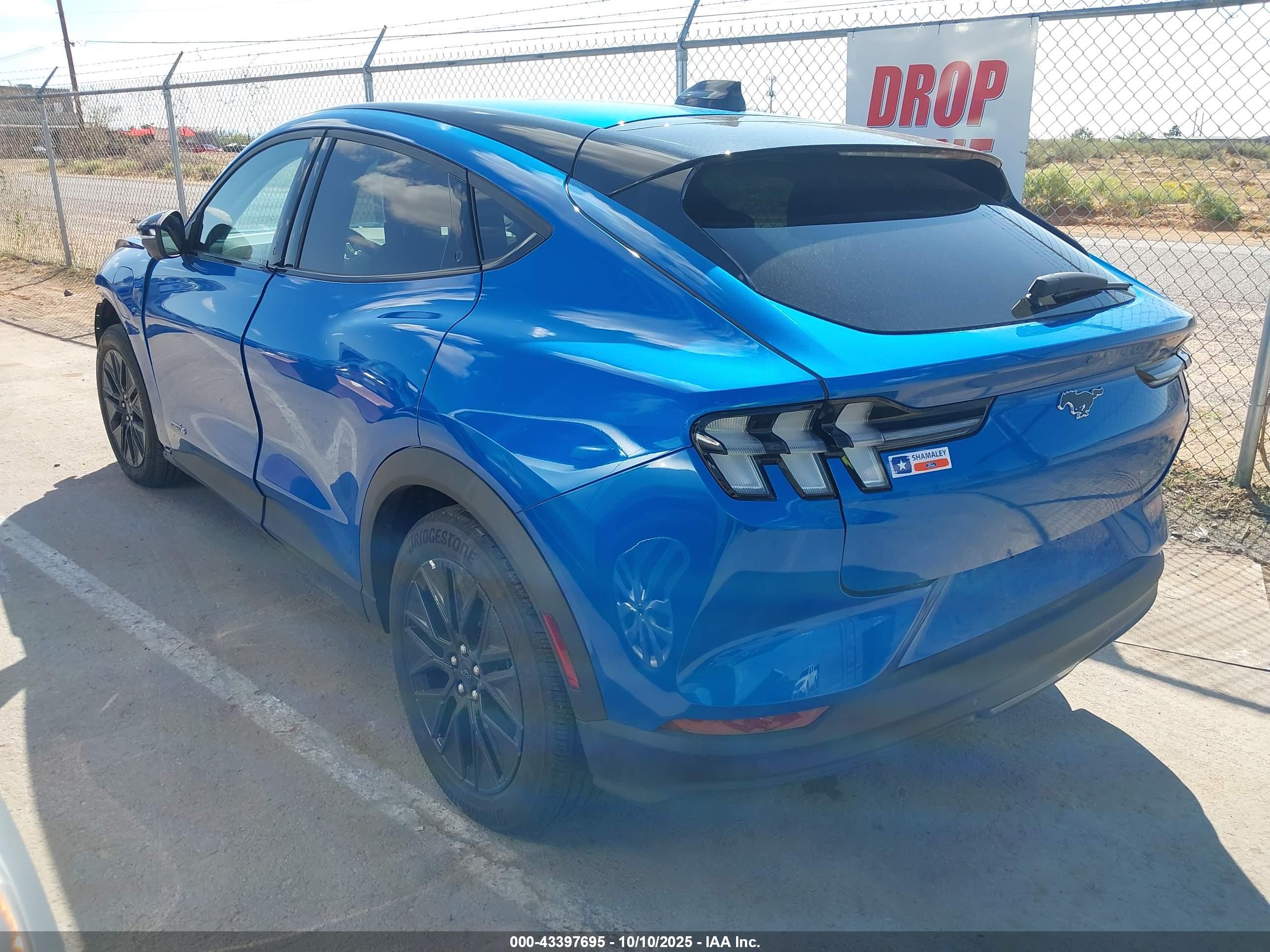 FORD MUSTANG image 3
