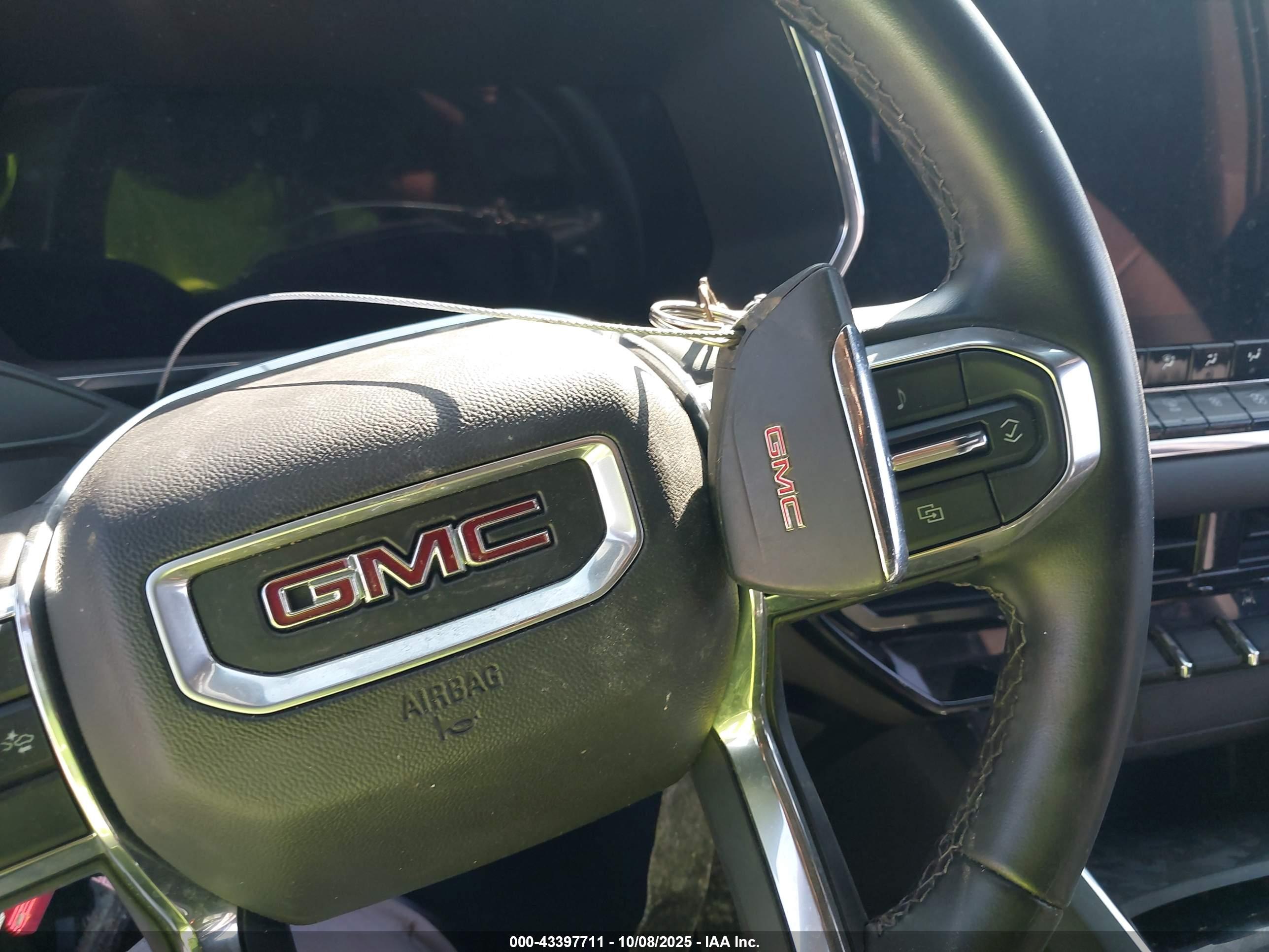 GMC CANYON image 11