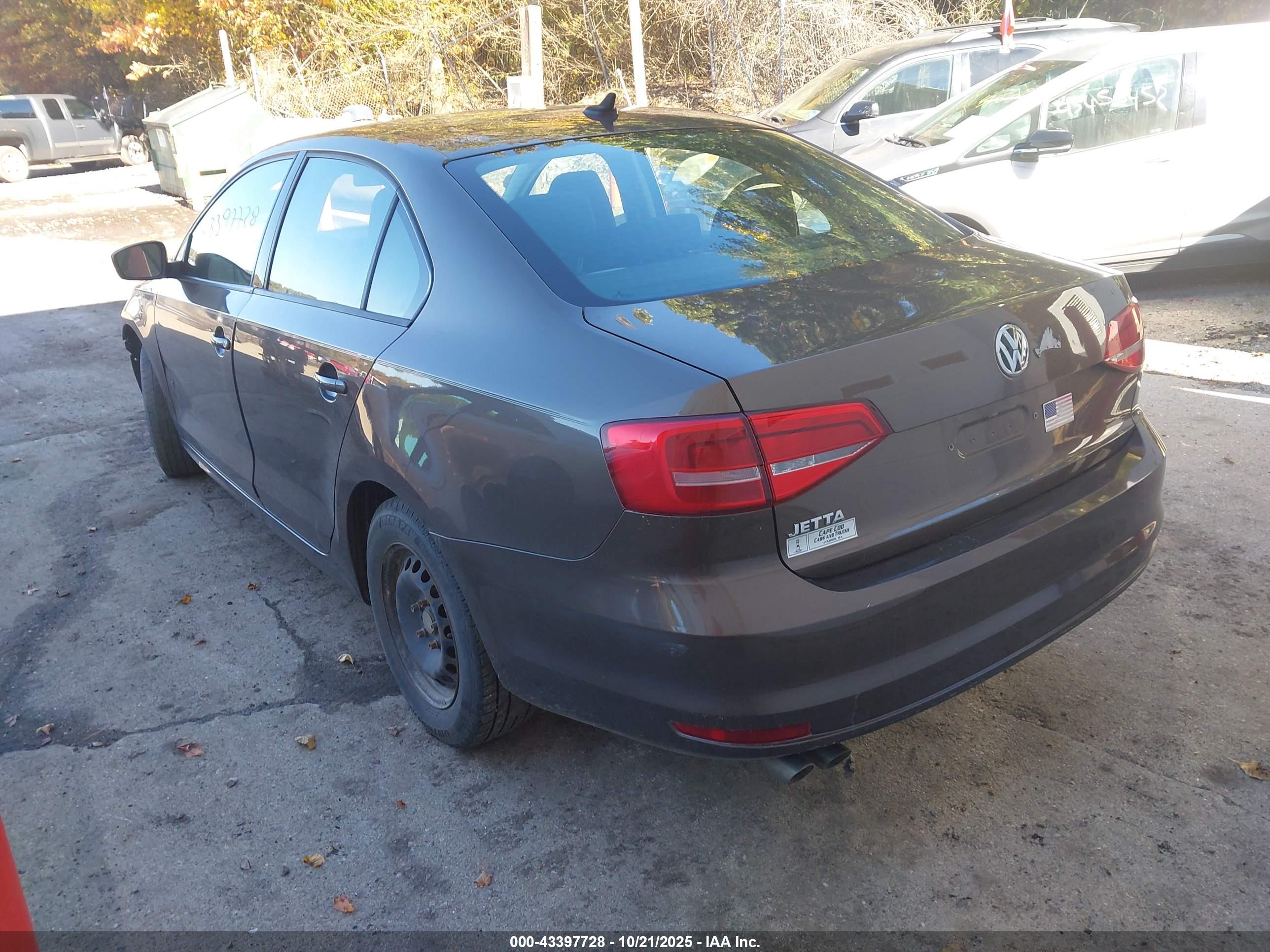 VOLKSWAGEN JETTA image 3