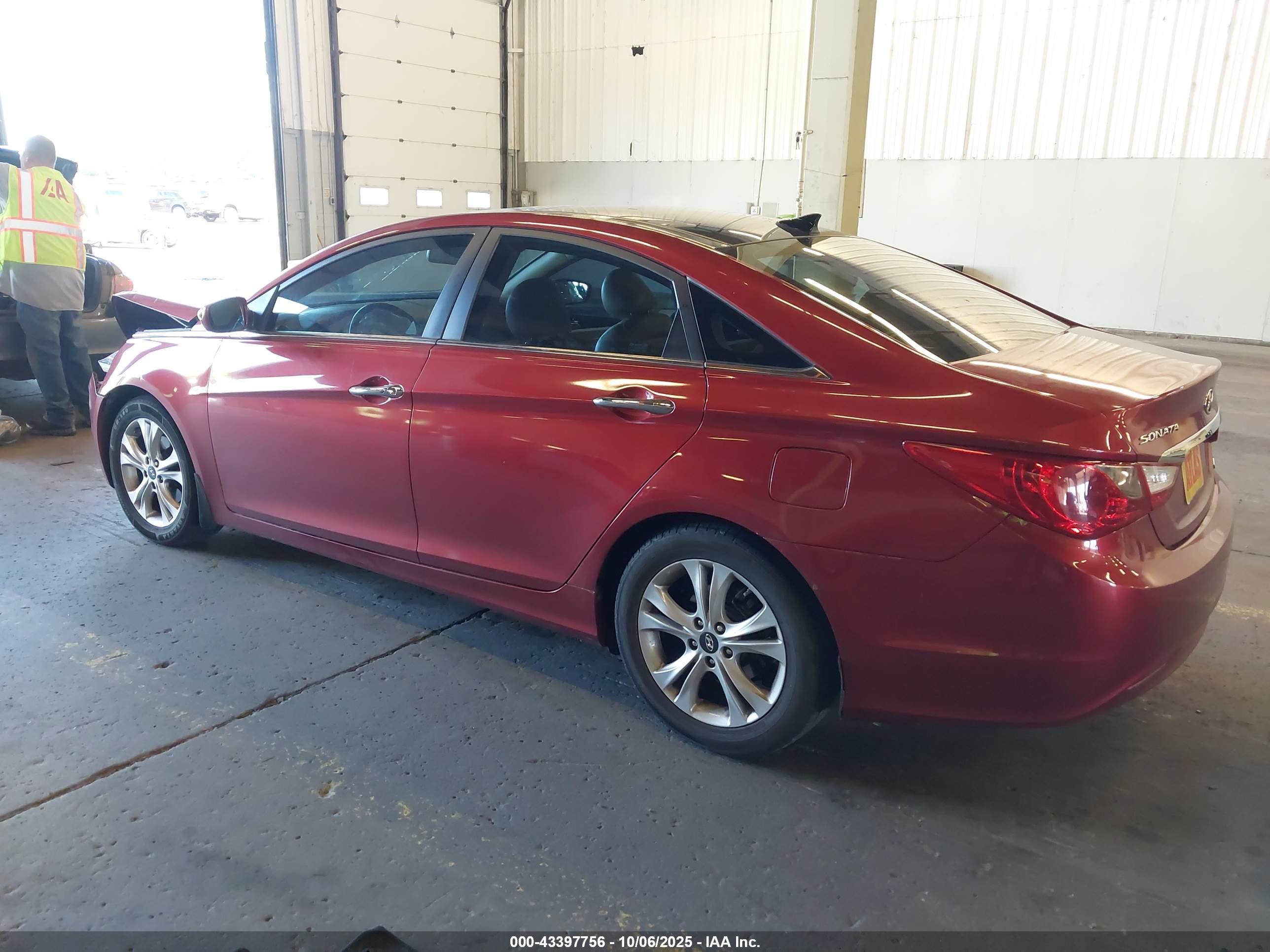 HYUNDAI SONATA image 3