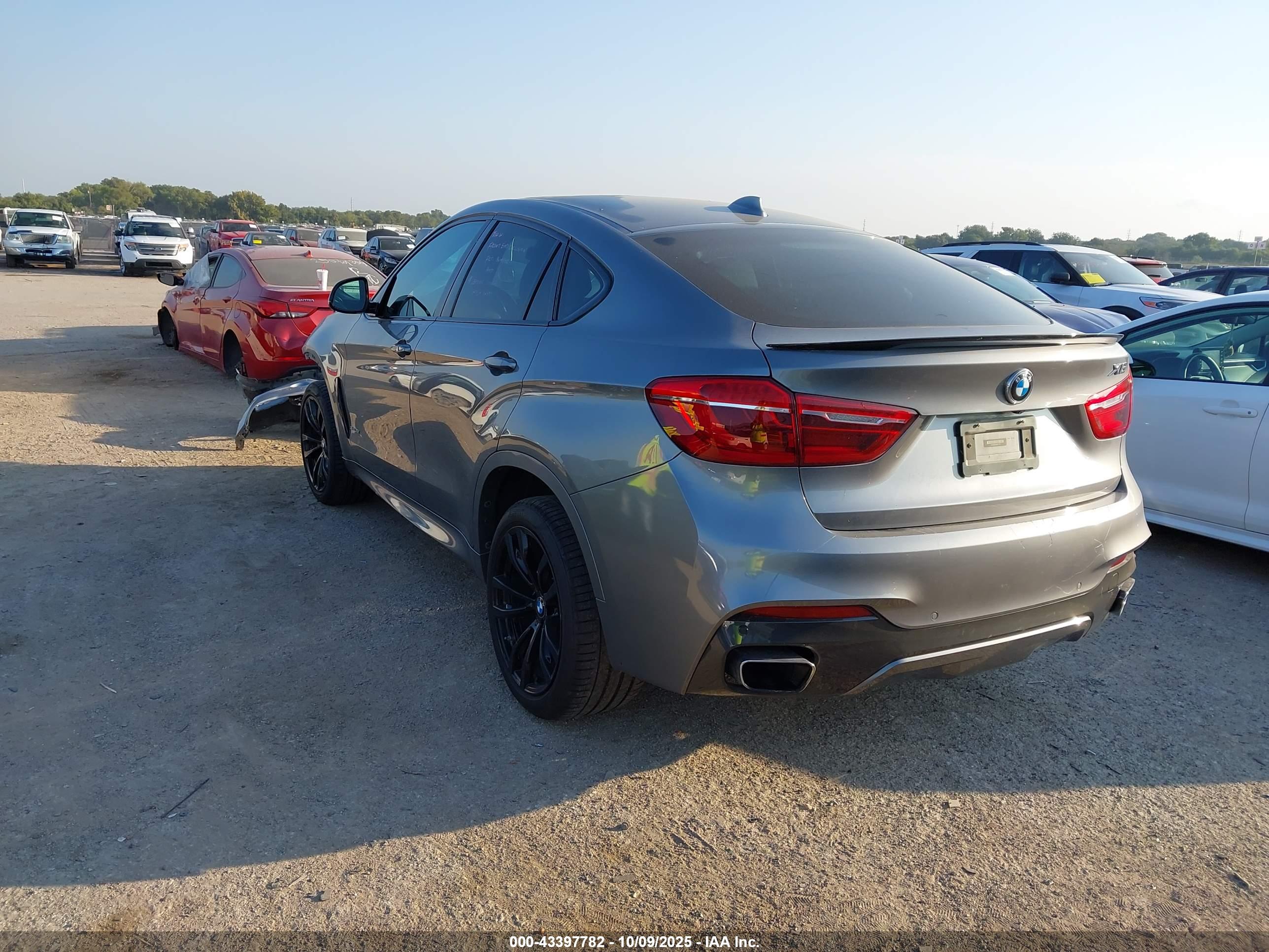 BMW X6 image 3