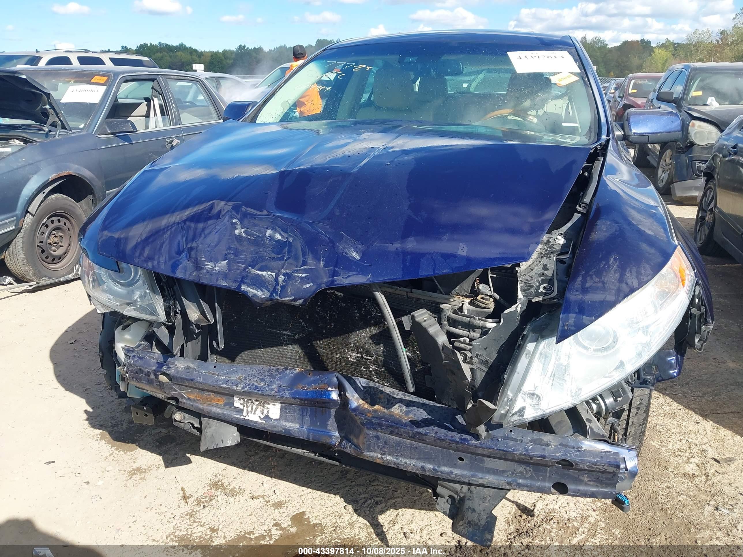 LINCOLN MKS image 6