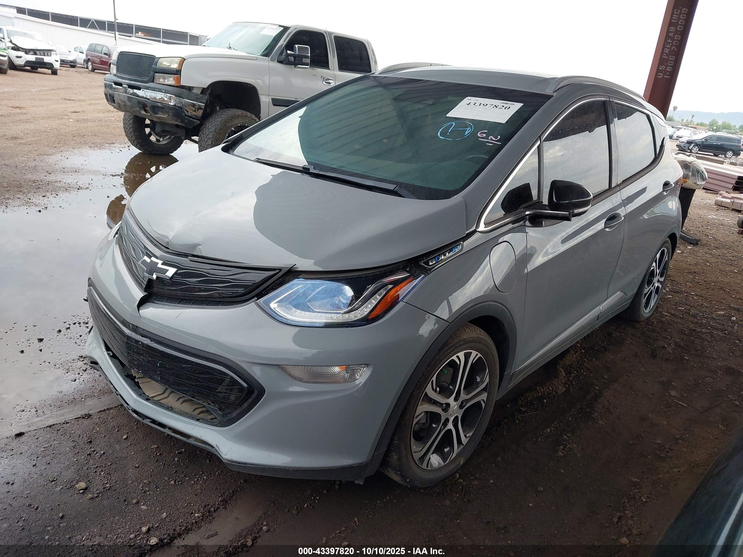 CHEVROLET BOLT image 2