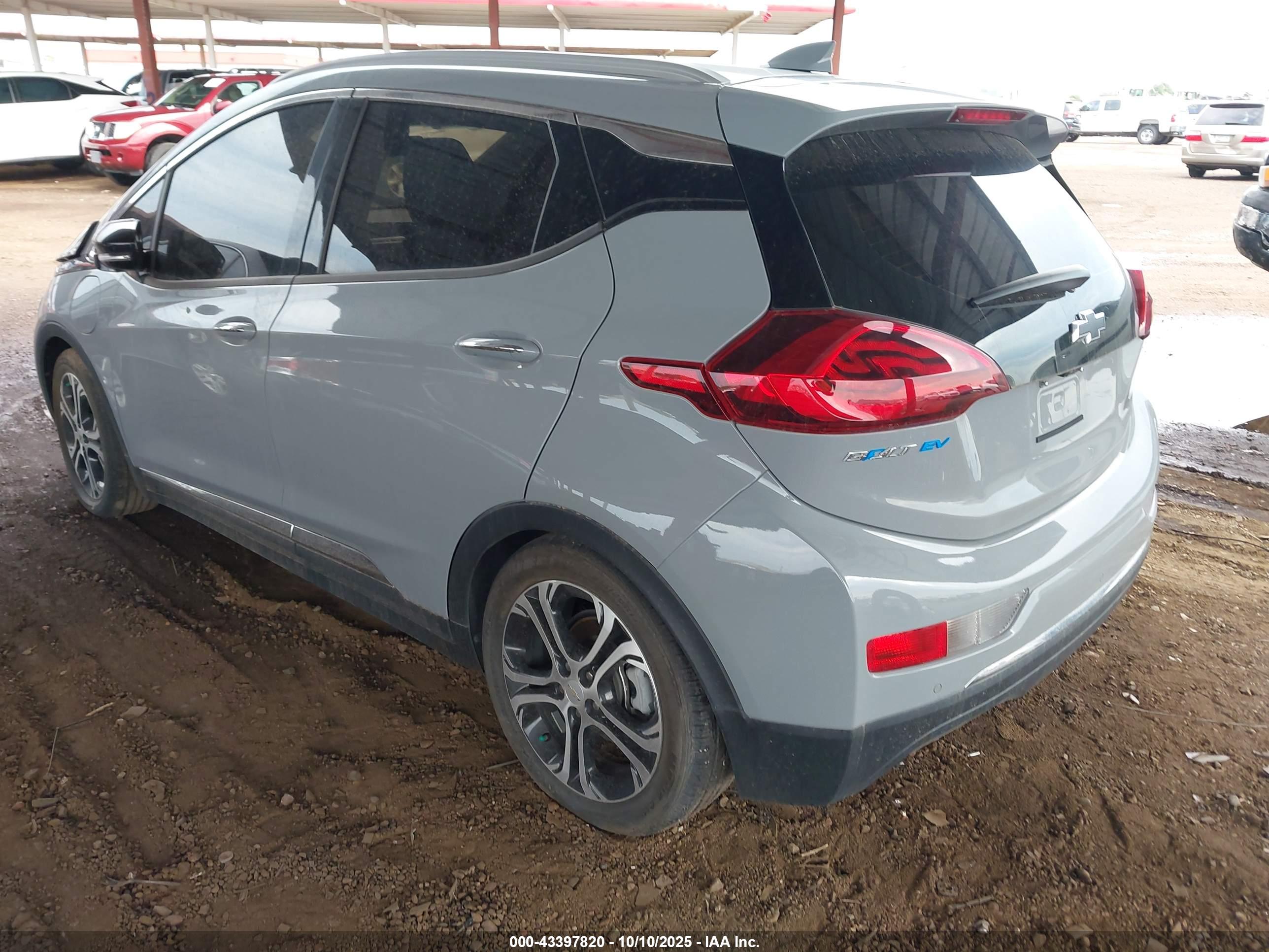 CHEVROLET BOLT image 3