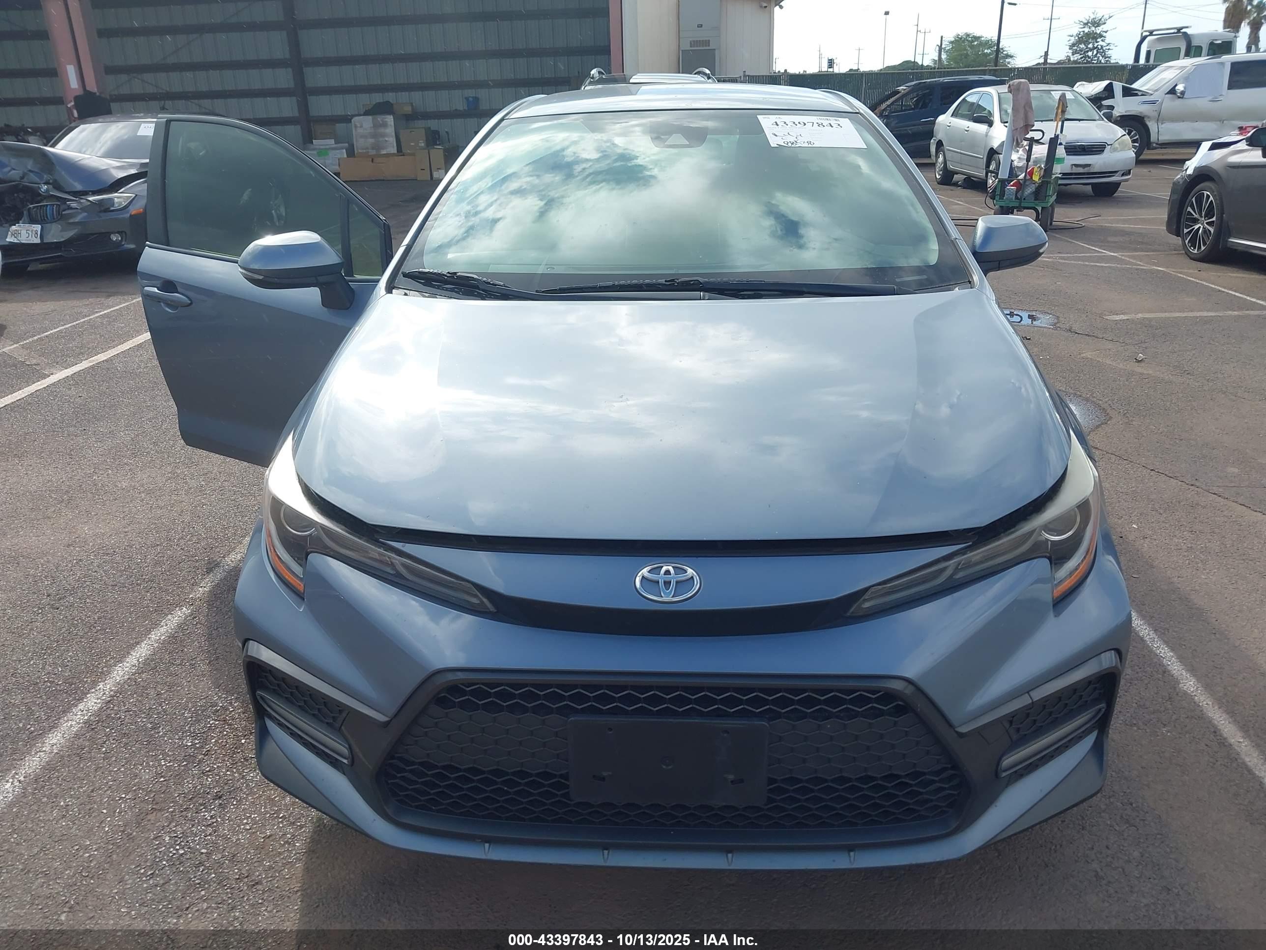 TOYOTA COROLLA image 6