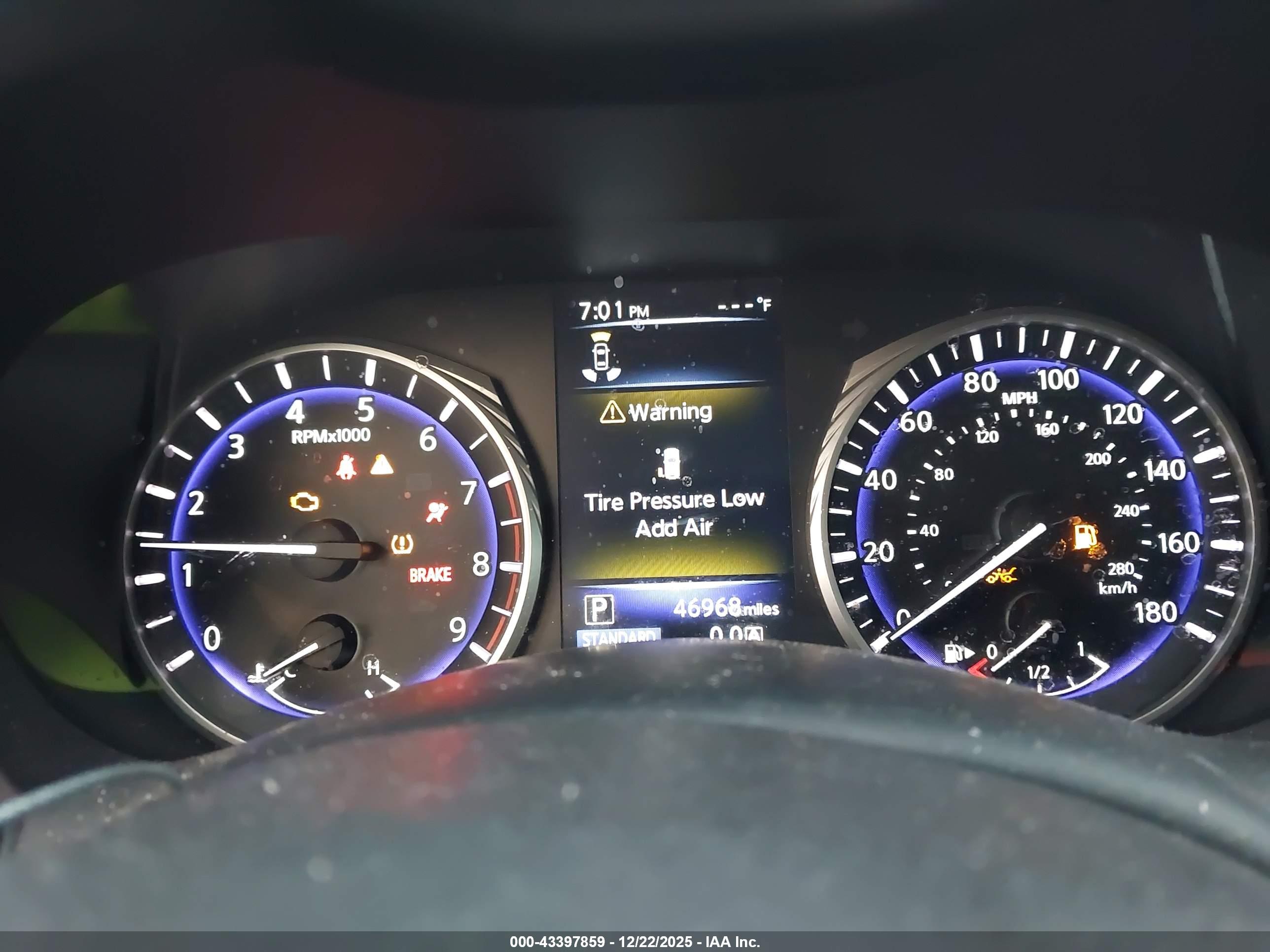 INFINITI Q60 image 7