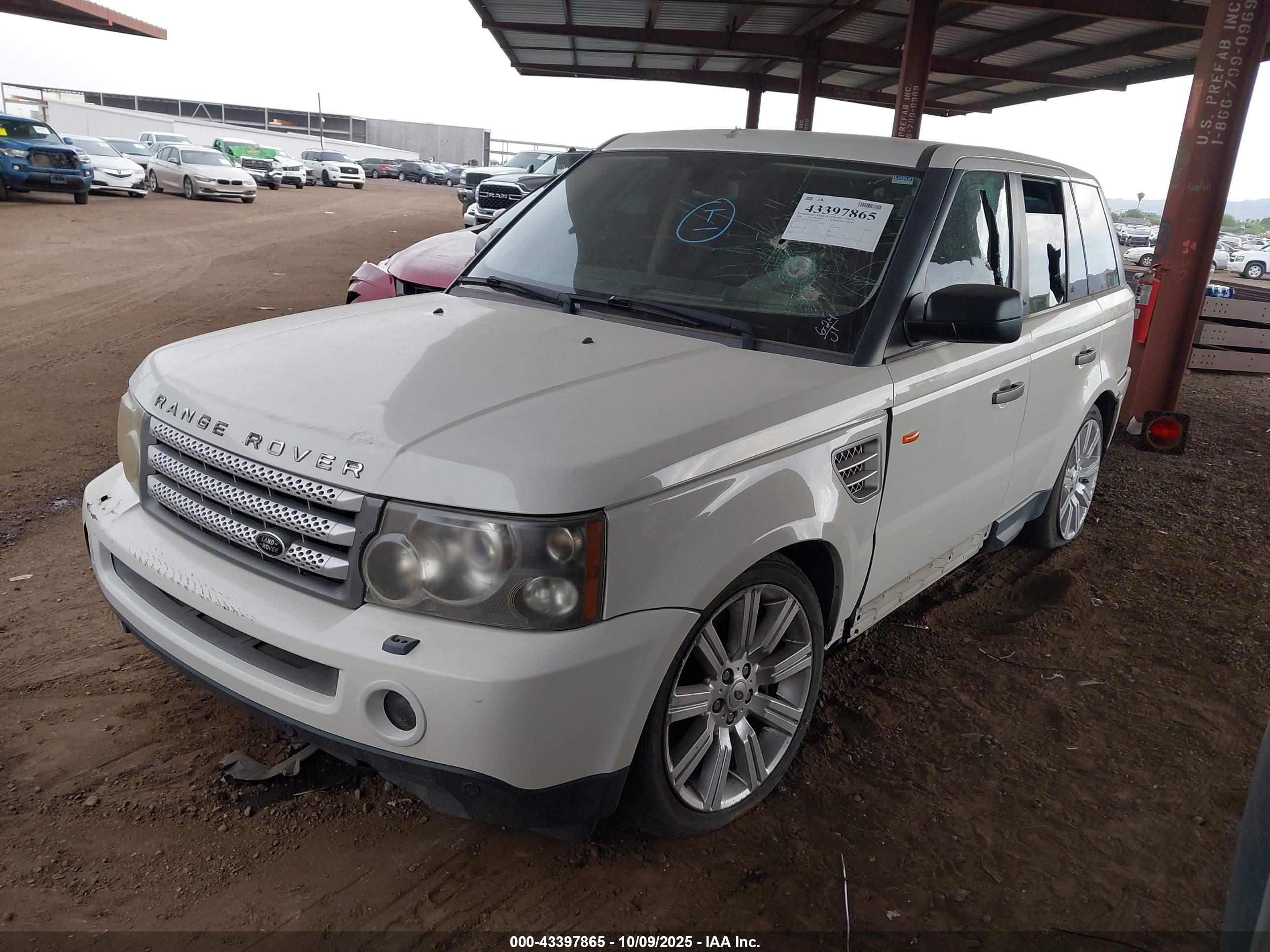 LAND ROVER image 2