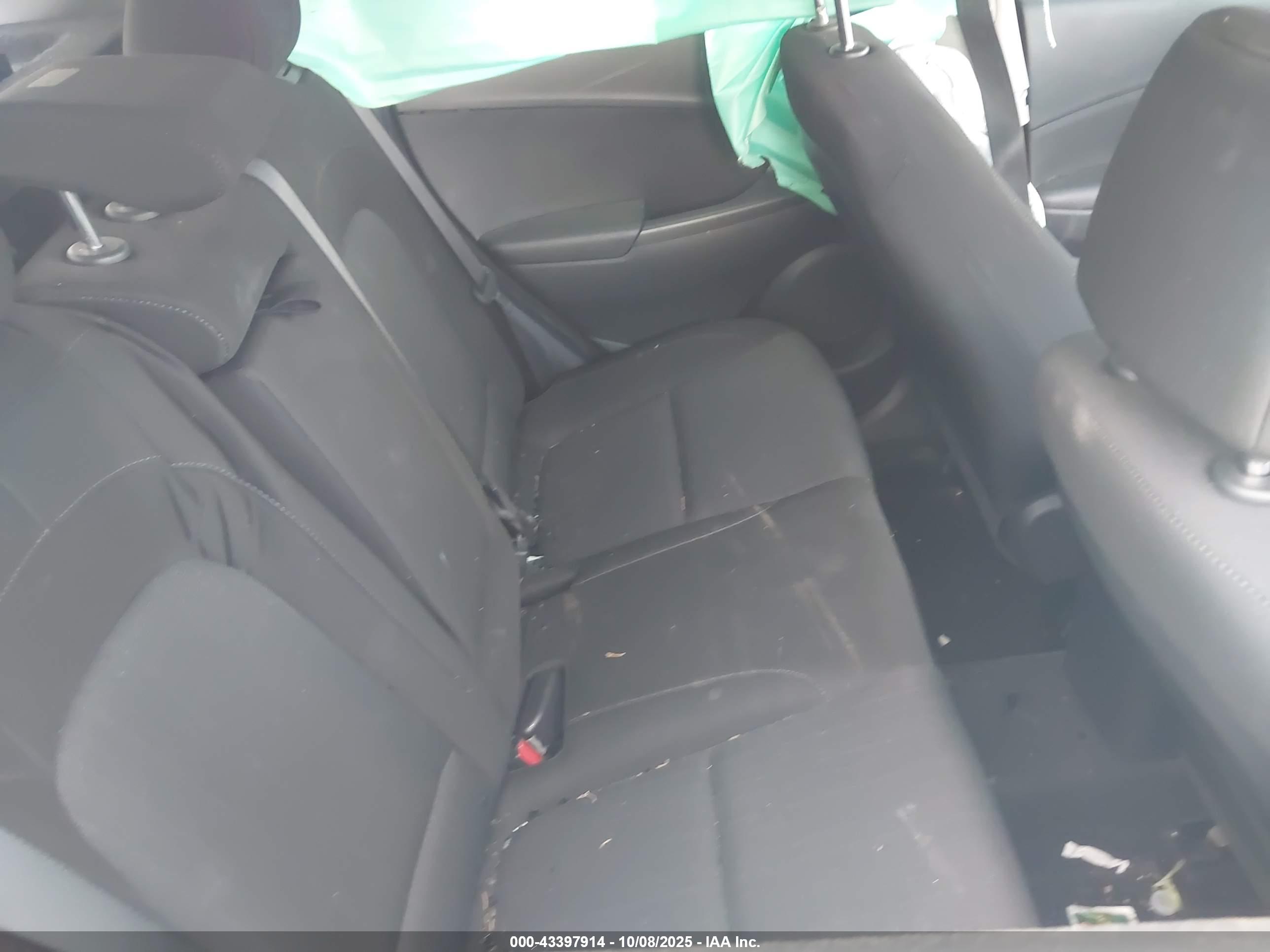 HYUNDAI KONA image 8