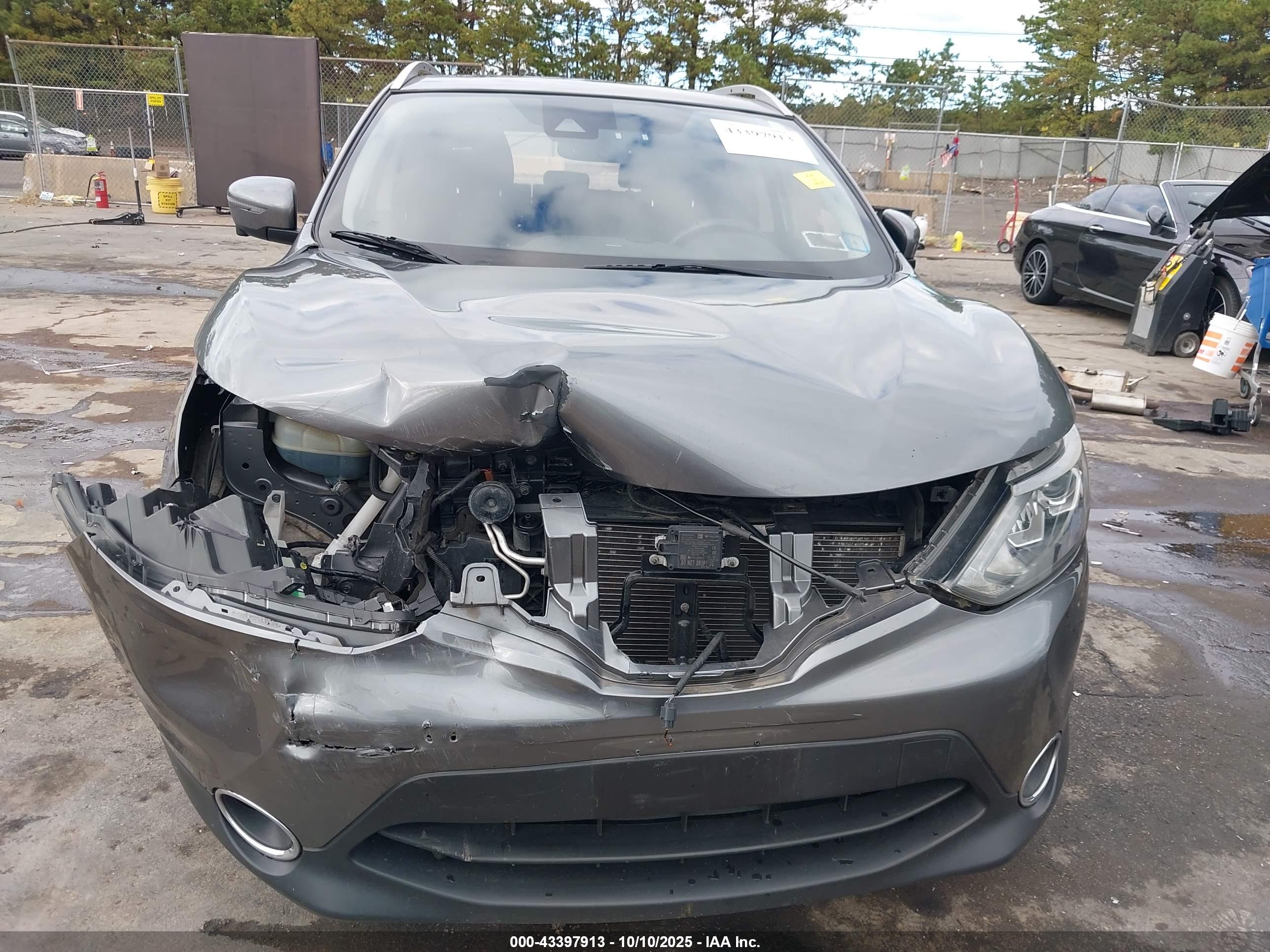 NISSAN ROGUE image 6